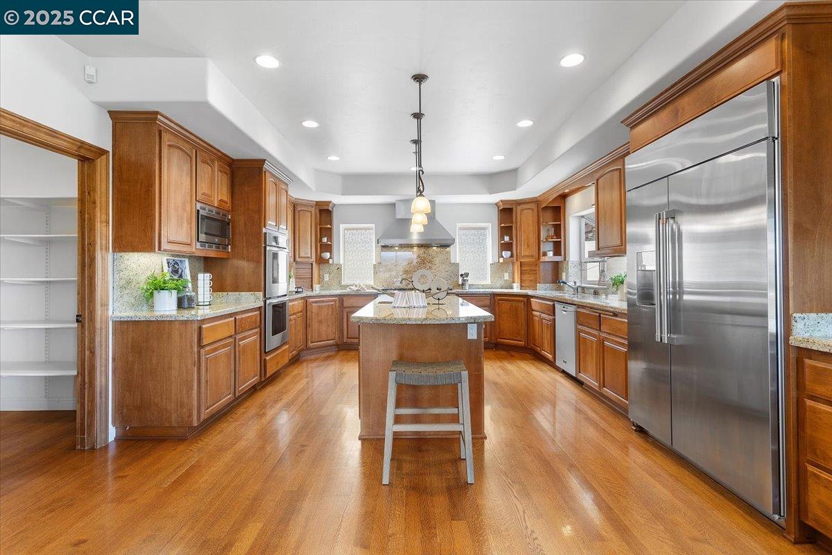 Detail Gallery Image 24 of 59 For 2876 Eugene Ter, Castro Valley,  CA 94546 - 5 Beds | 4 Baths