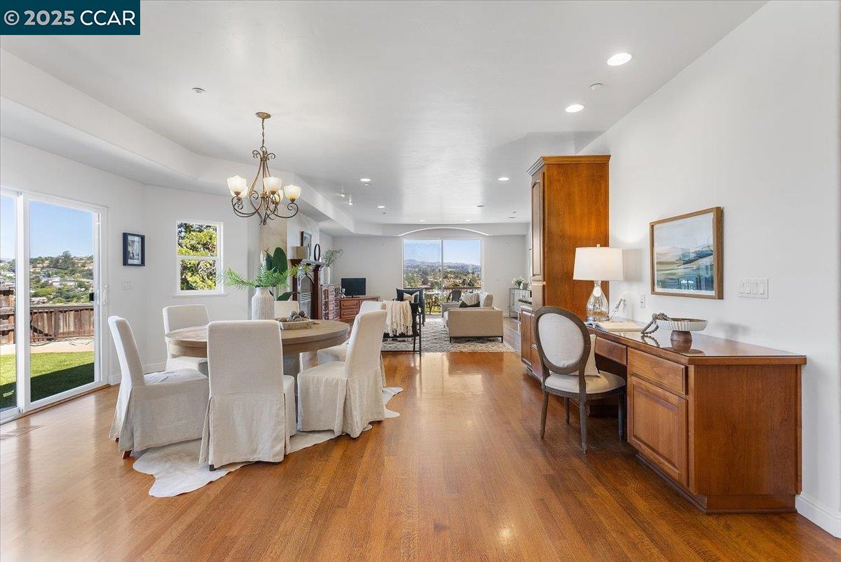 Detail Gallery Image 25 of 59 For 2876 Eugene Ter, Castro Valley,  CA 94546 - 5 Beds | 4 Baths
