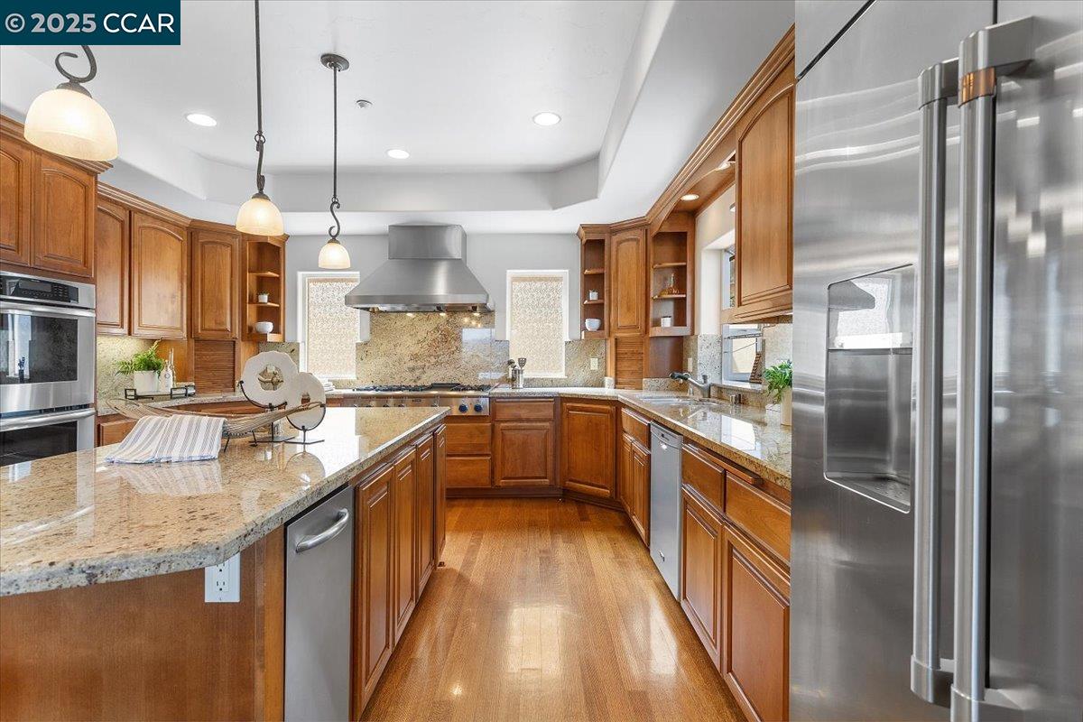 Detail Gallery Image 27 of 59 For 2876 Eugene Ter, Castro Valley,  CA 94546 - 5 Beds | 4 Baths