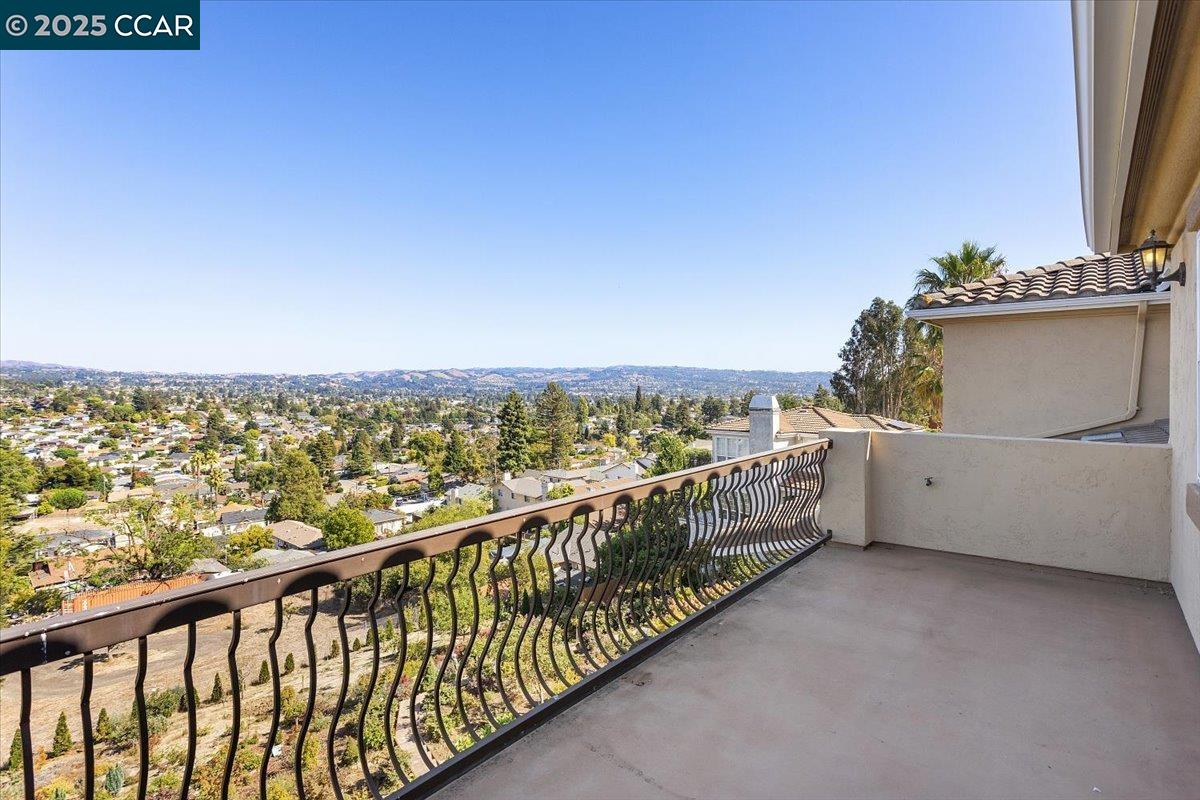 Detail Gallery Image 42 of 59 For 2876 Eugene Ter, Castro Valley,  CA 94546 - 5 Beds | 4 Baths