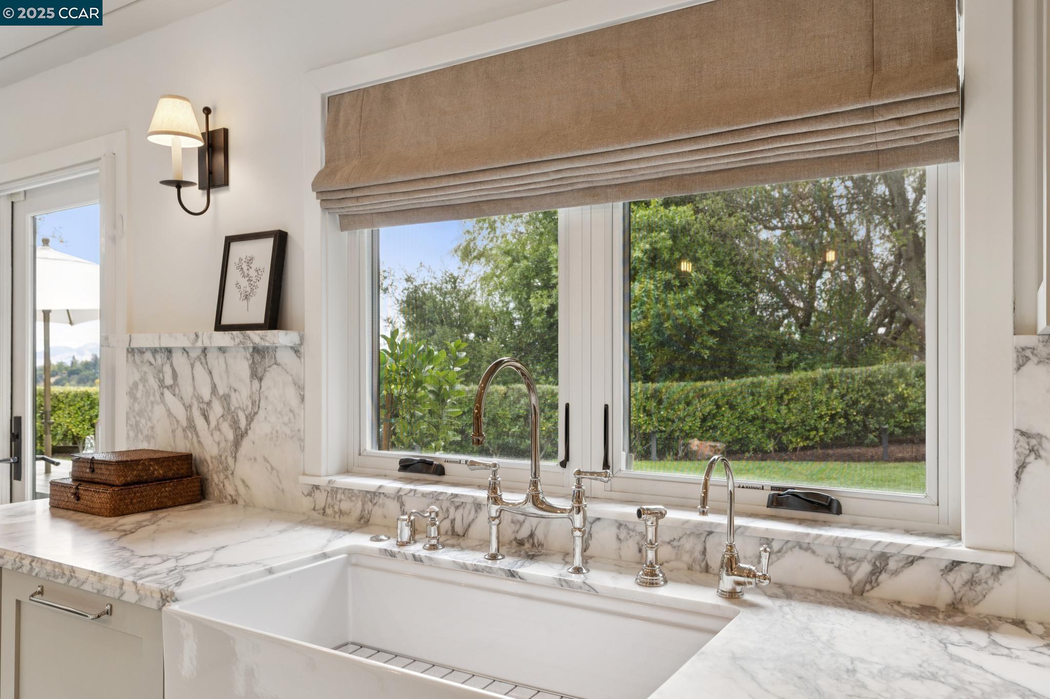Detail Gallery Image 11 of 50 For 51 Knickerbocker Lane, Orinda,  CA 94563 - 4 Beds | 3 Baths