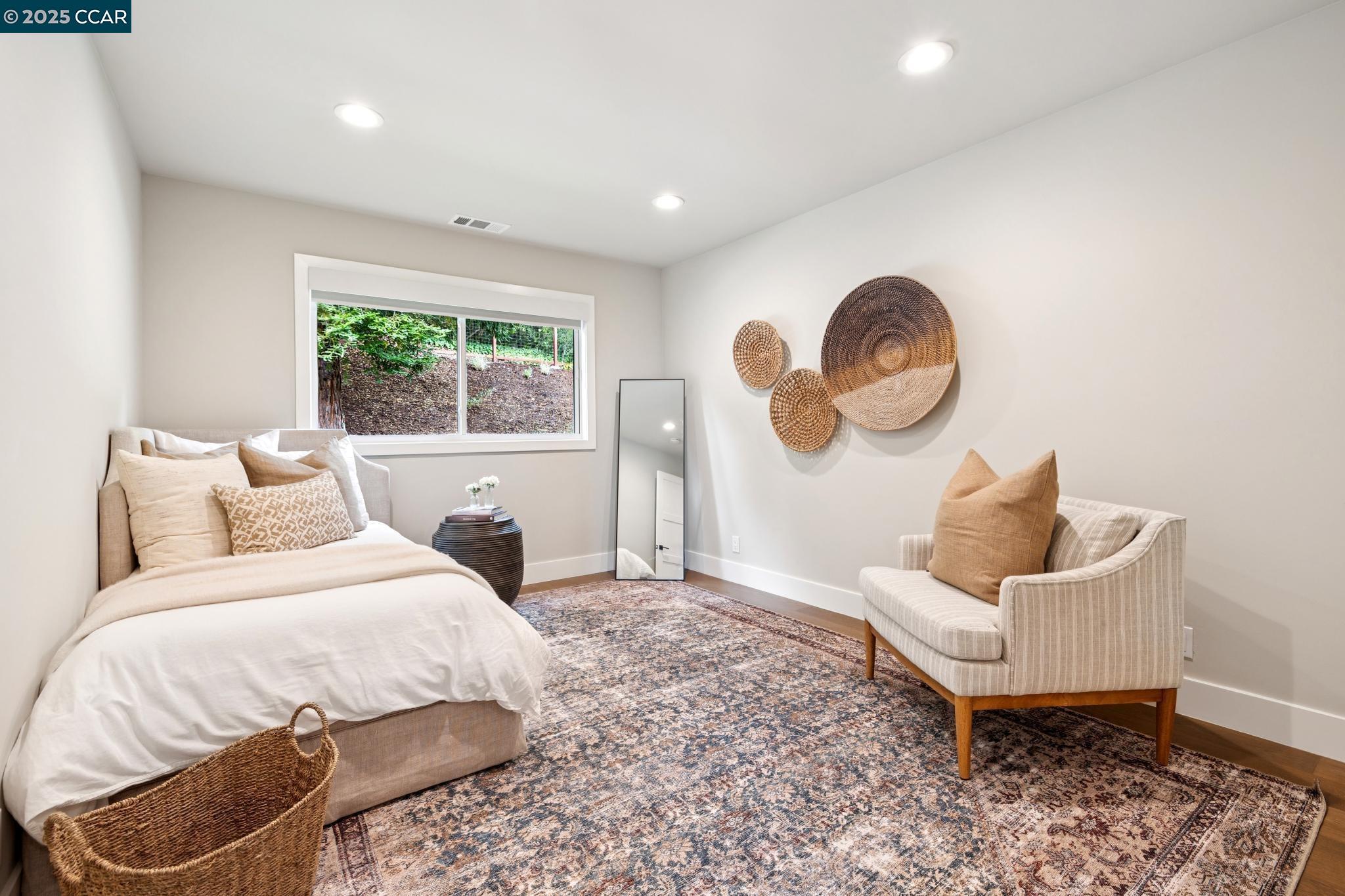 Detail Gallery Image 27 of 50 For 51 Knickerbocker Lane, Orinda,  CA 94563 - 4 Beds | 3 Baths