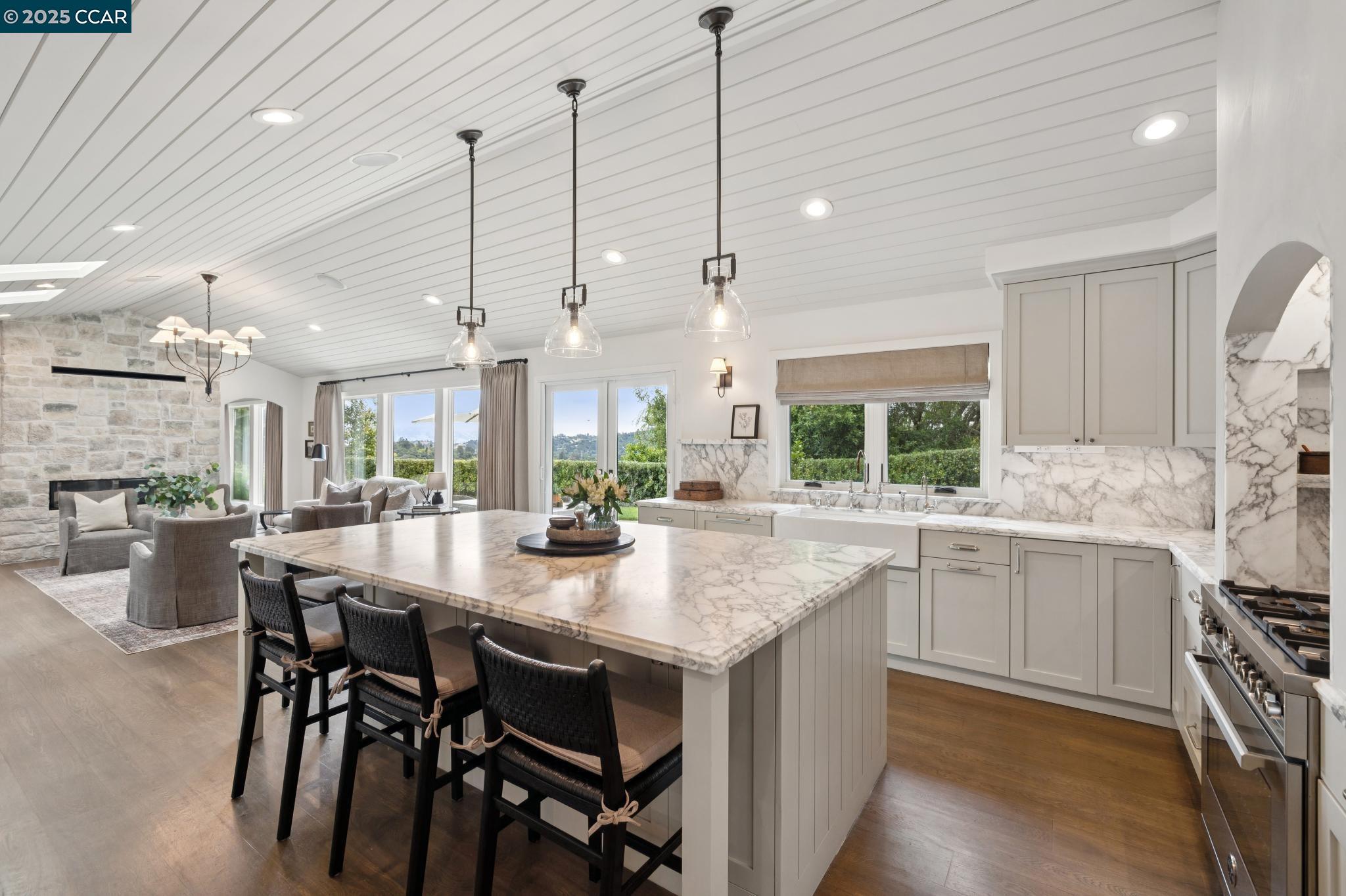 Detail Gallery Image 6 of 50 For 51 Knickerbocker Lane, Orinda,  CA 94563 - 4 Beds | 3 Baths