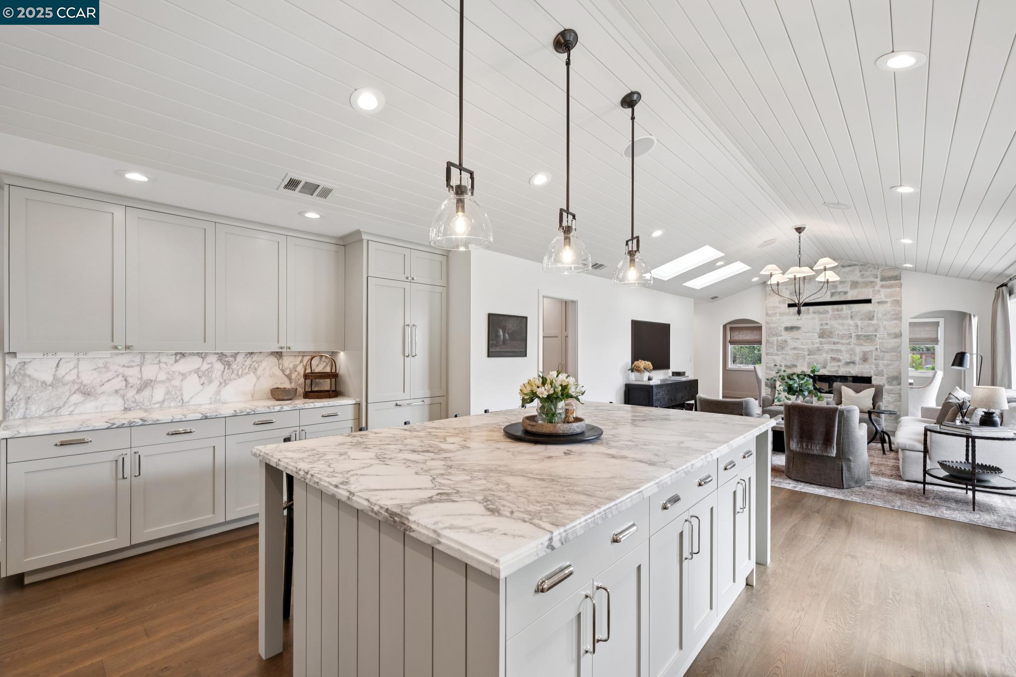 Detail Gallery Image 7 of 50 For 51 Knickerbocker Lane, Orinda,  CA 94563 - 4 Beds | 3 Baths