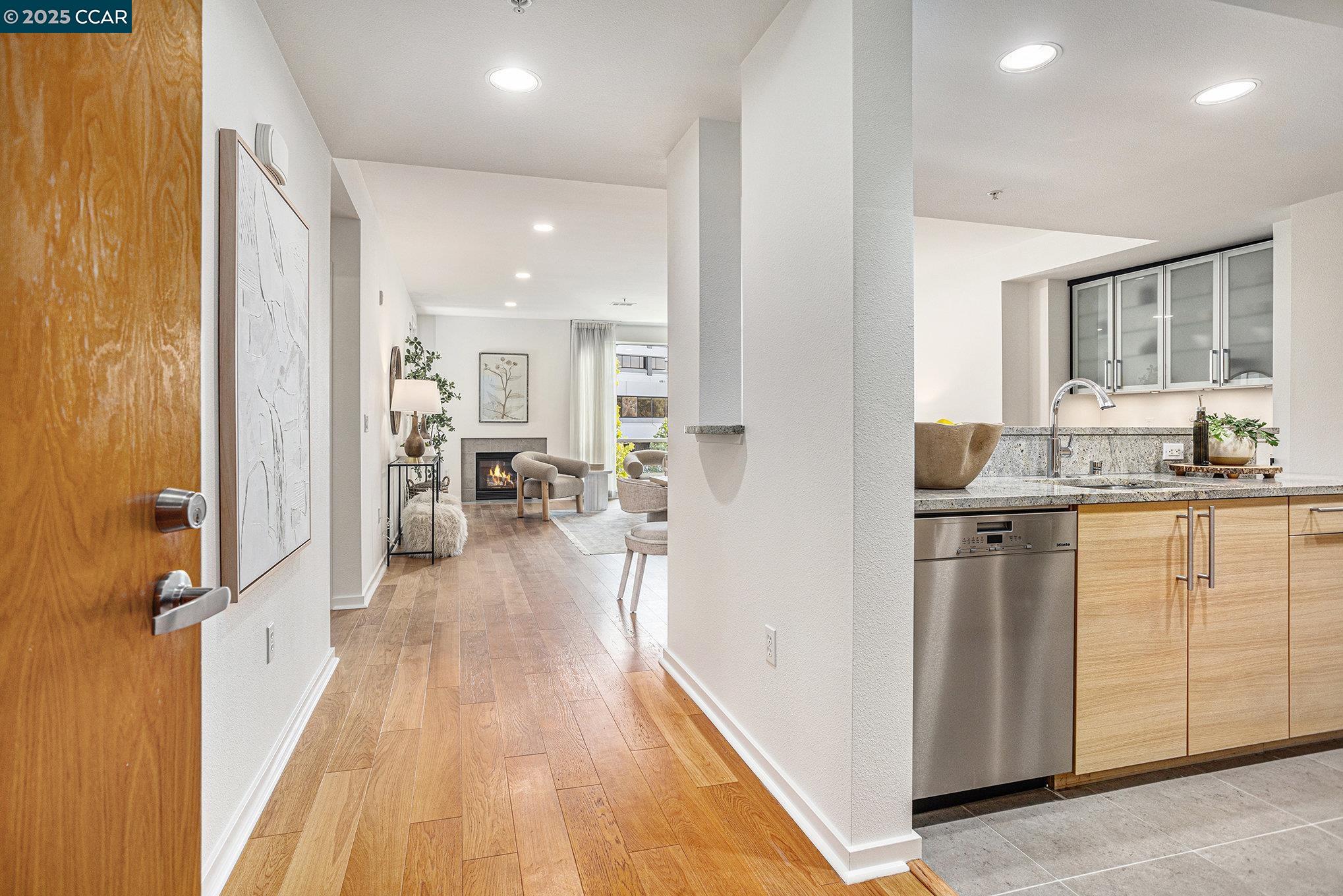 Photo #3: 41111875 Listing 