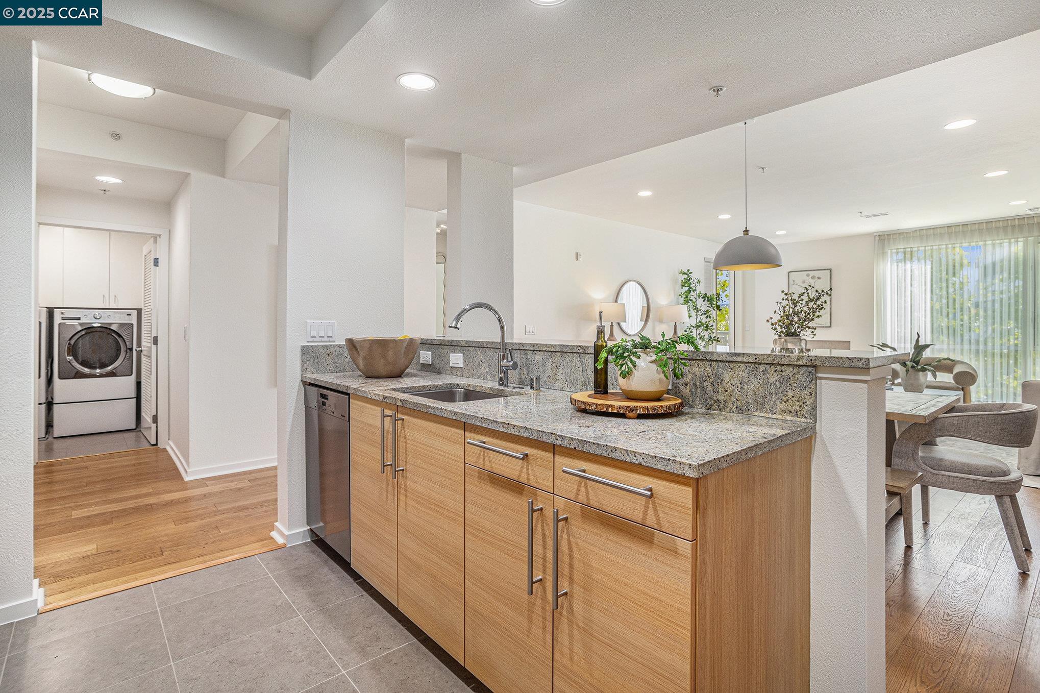Photo #9: 41111875 Listing: Photo #9