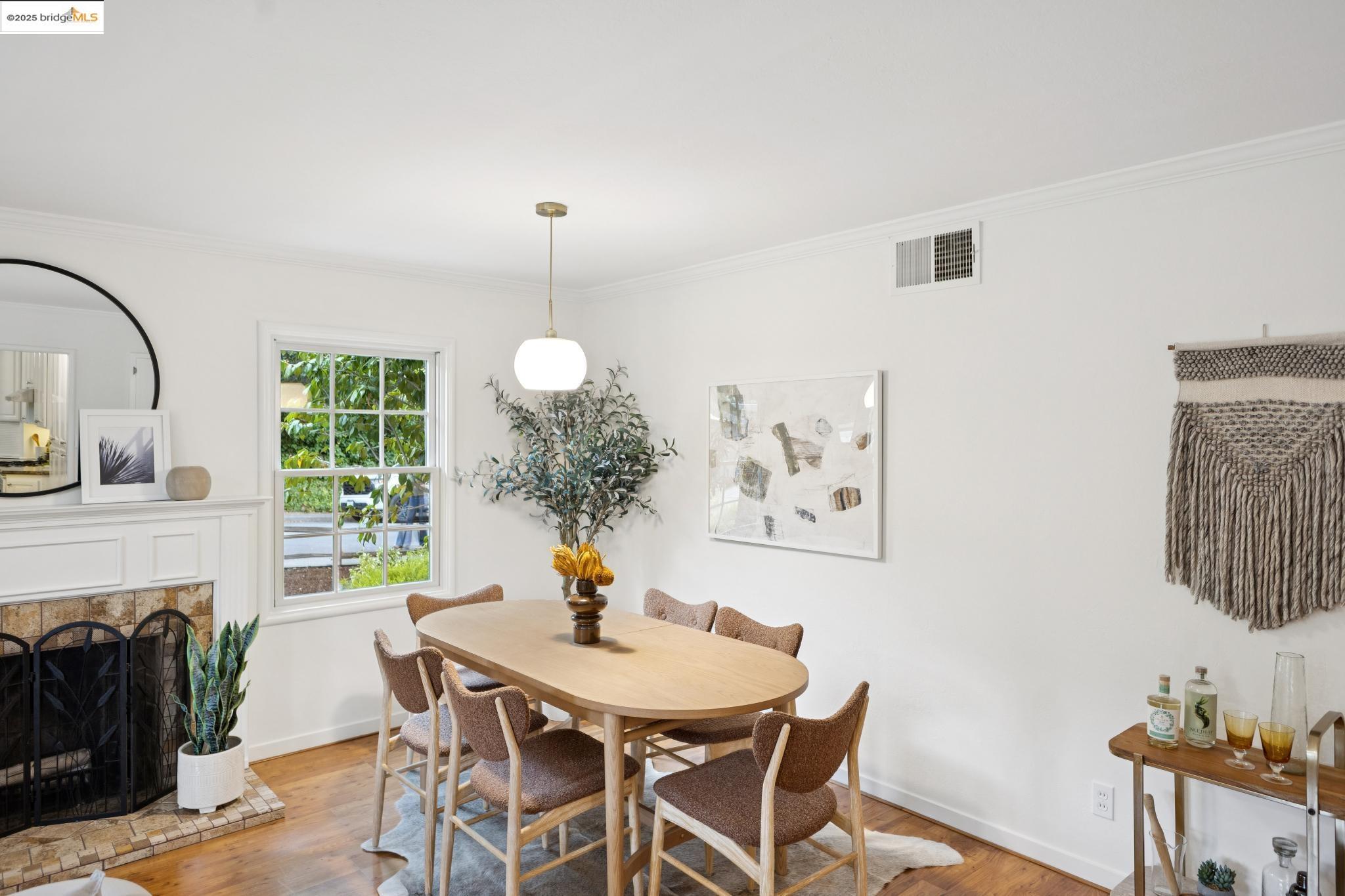 Detail Gallery Image 7 of 40 For 4100 Gregory St., Oakland,  CA 94619 - 3 Beds | 2 Baths