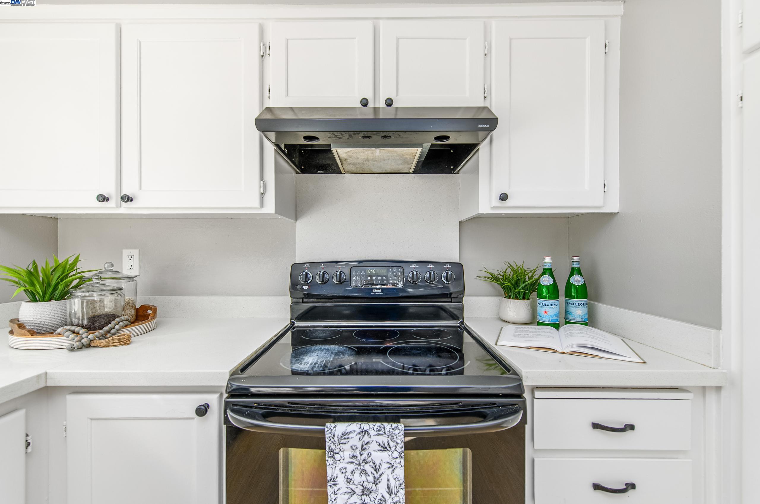Detail Gallery Image 8 of 28 For 1909 De Vaca Way, Livermore,  CA 94550 - 2 Beds | 1/1 Baths