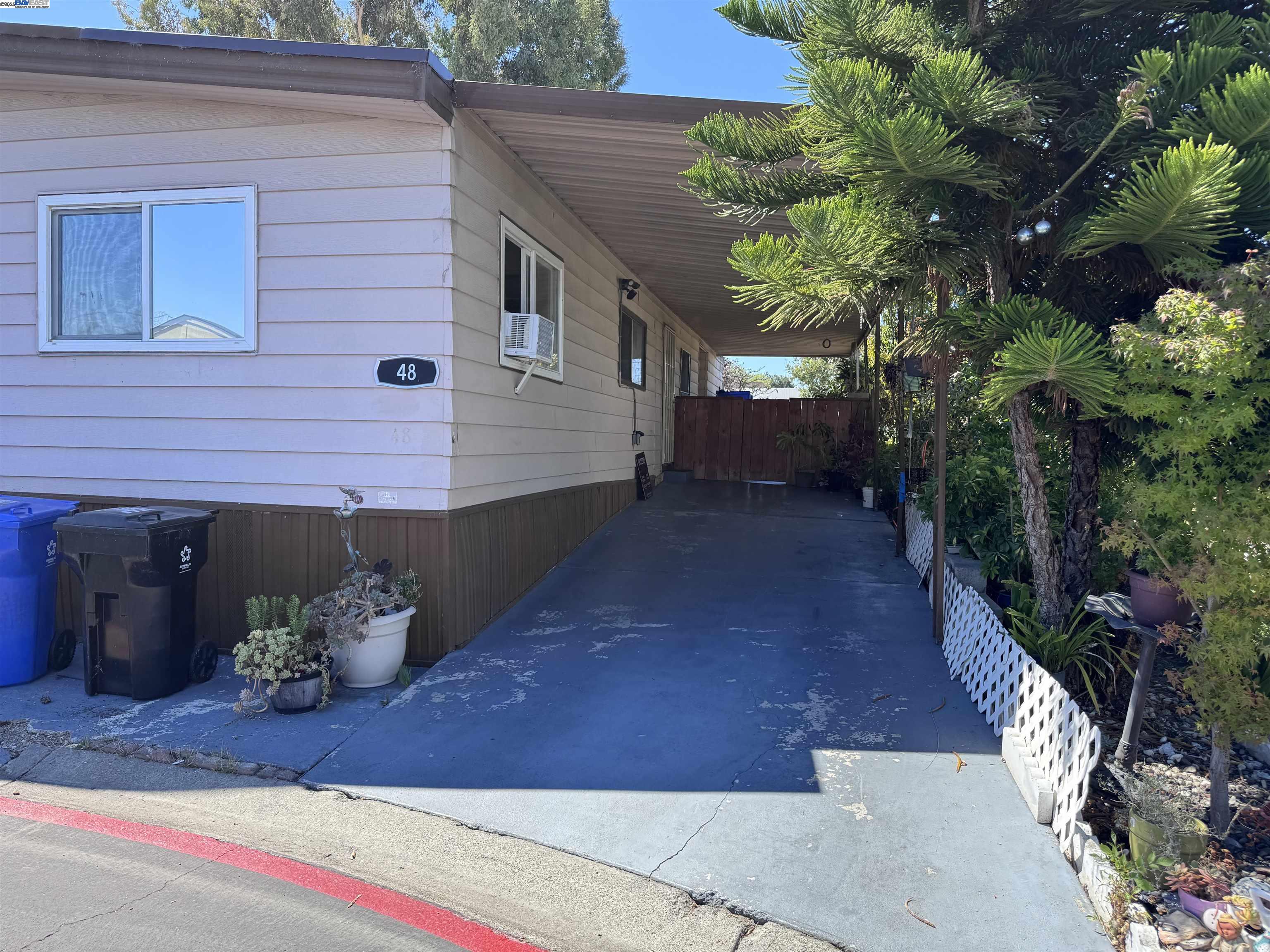 Detail Gallery Image 2 of 17 For 48 Eagle Grn, Fremont,  CA 94568 - 2 Beds | 2 Baths