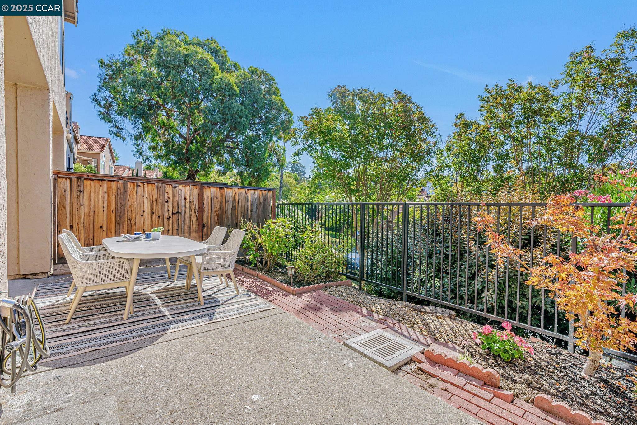 Detail Gallery Image 43 of 55 For 3043 Tahoe Pl, San Ramon,  CA 94582 - 3 Beds | 2/1 Baths