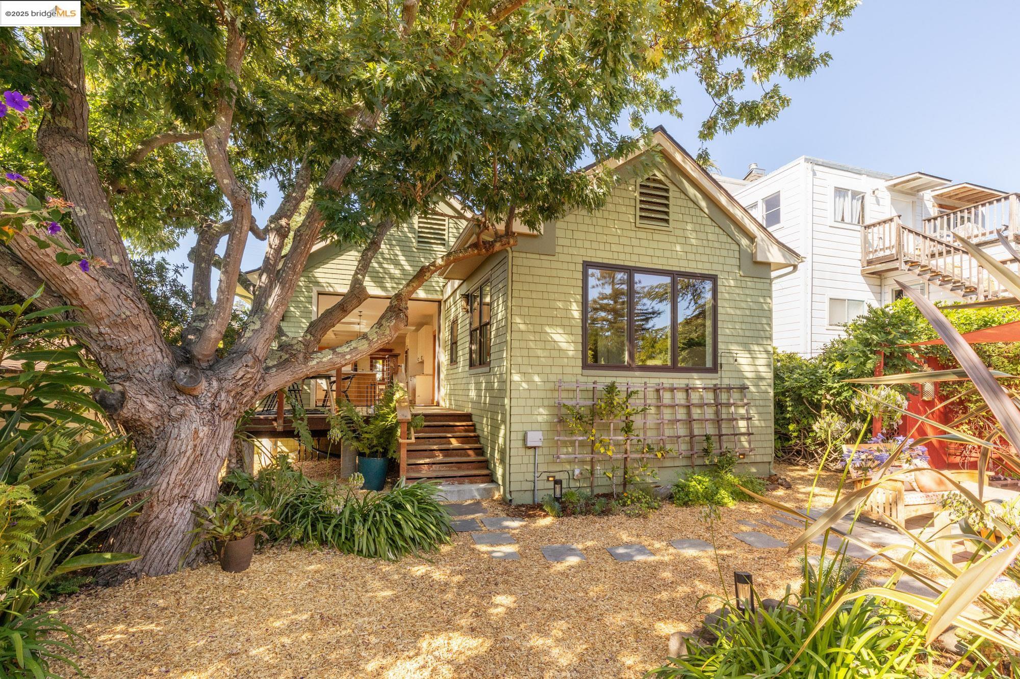 Detail Gallery Image 42 of 58 For 2204 Woolsey, Berkeley,  CA 94705 - 3 Beds | 2 Baths