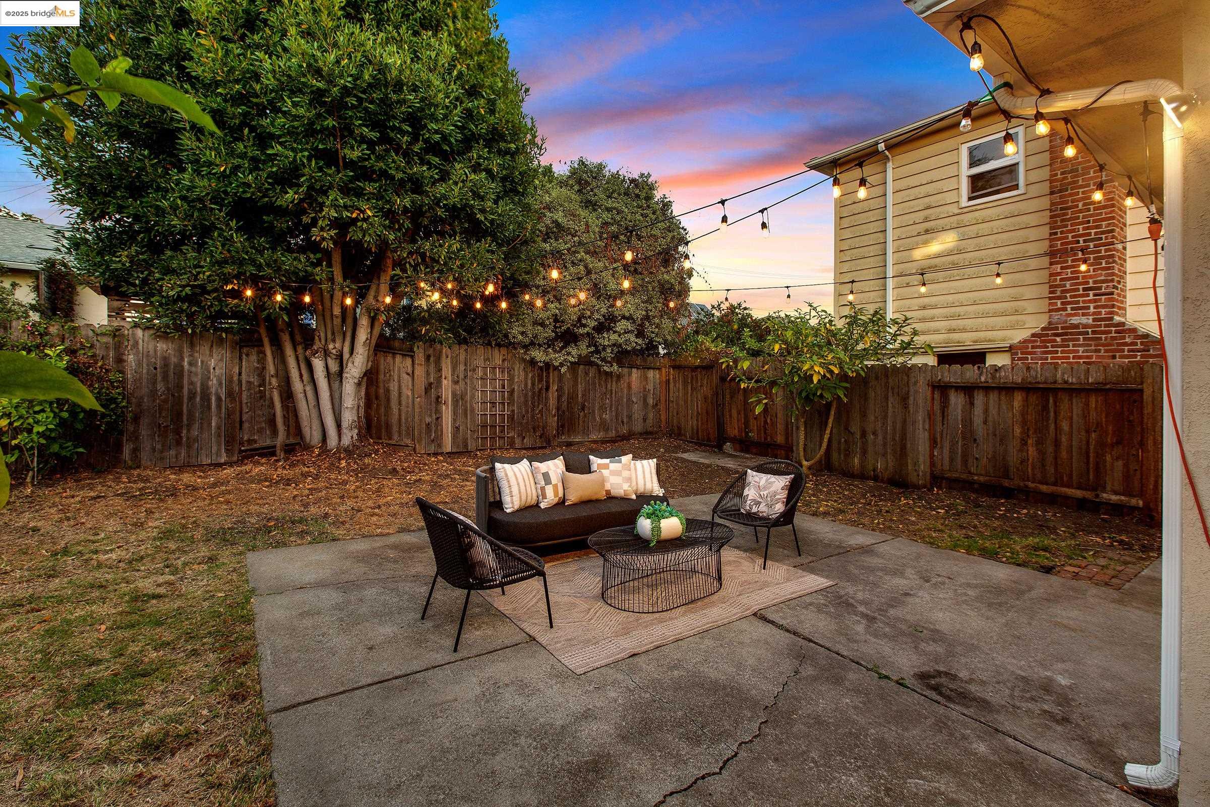 Detail Gallery Image 24 of 28 For 418 Clayton Ave, El Cerrito,  CA 94530 - 2 Beds | 1/1 Baths