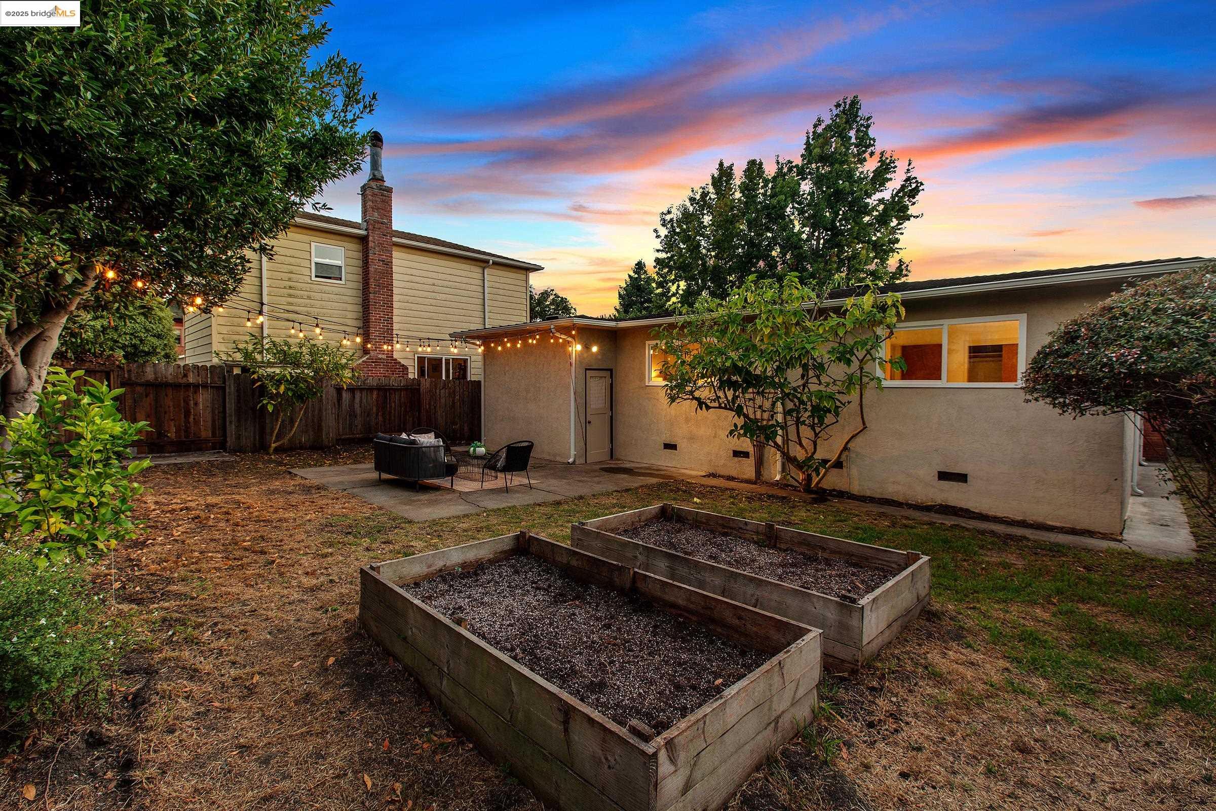 Detail Gallery Image 26 of 28 For 418 Clayton Ave, El Cerrito,  CA 94530 - 2 Beds | 1/1 Baths