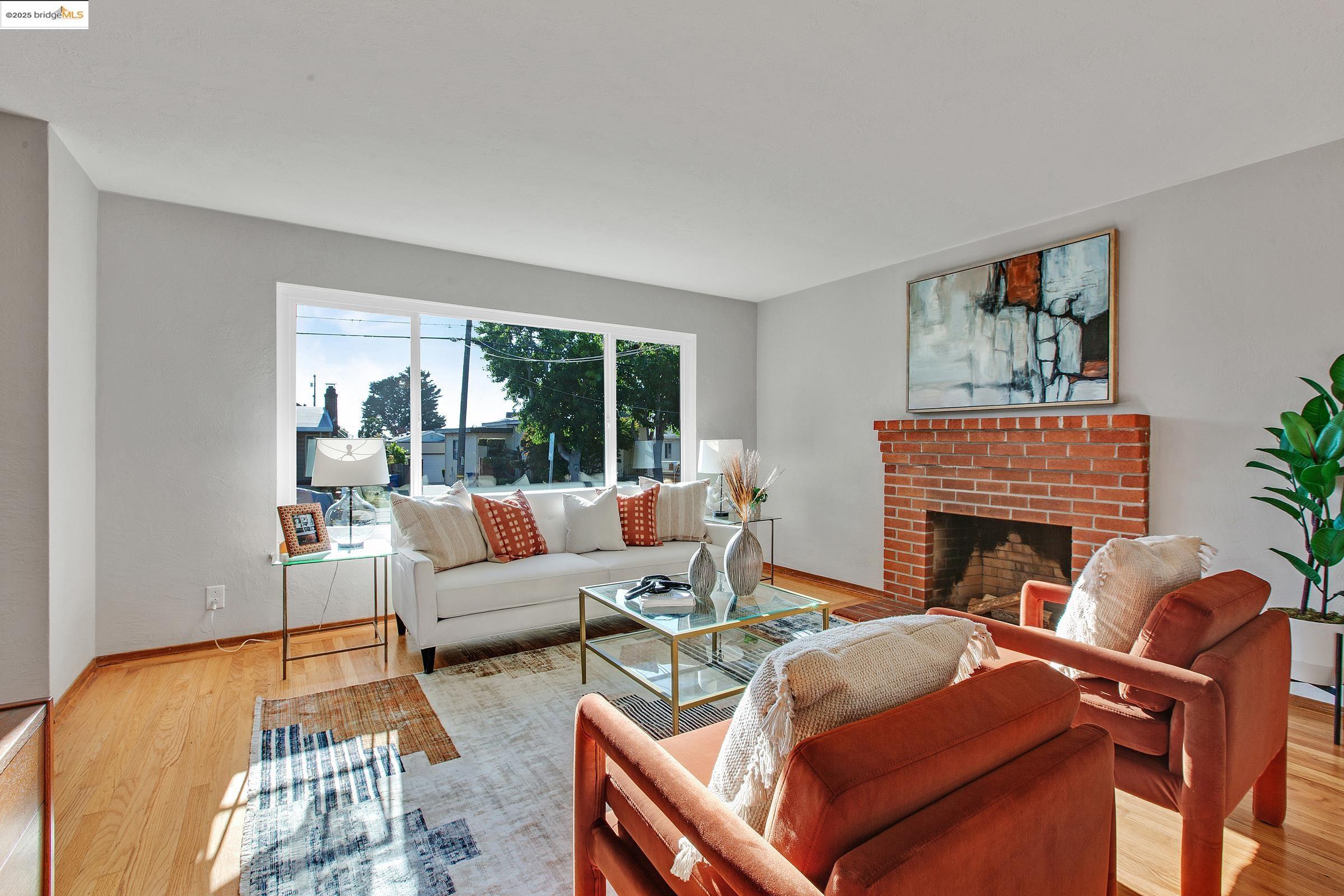 Detail Gallery Image 4 of 28 For 418 Clayton Ave, El Cerrito,  CA 94530 - 2 Beds | 1/1 Baths