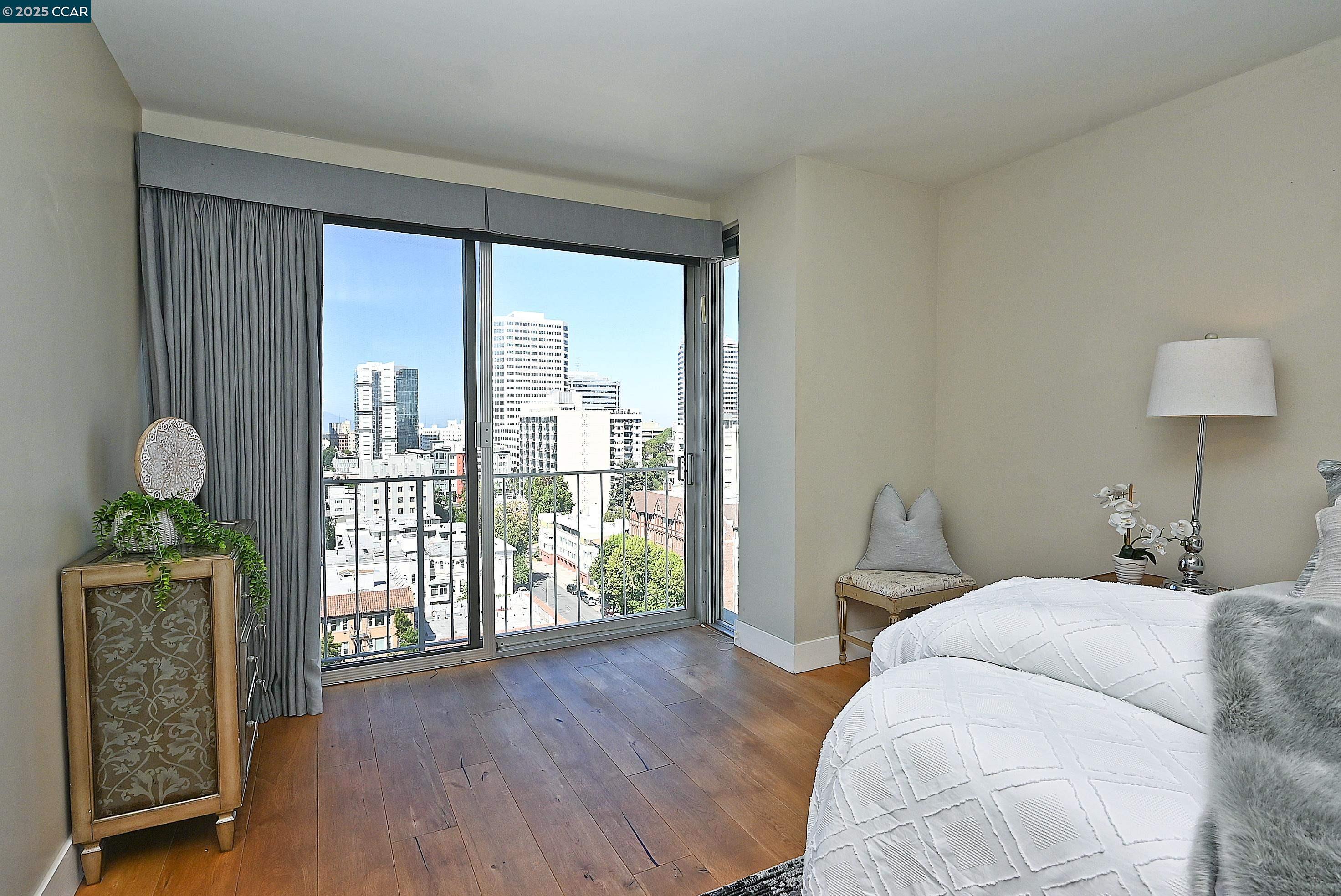 Detail Gallery Image 25 of 38 For 1555 Lakeside Drive #184,  Oakland,  CA 94612 - 2 Beds | 2 Baths