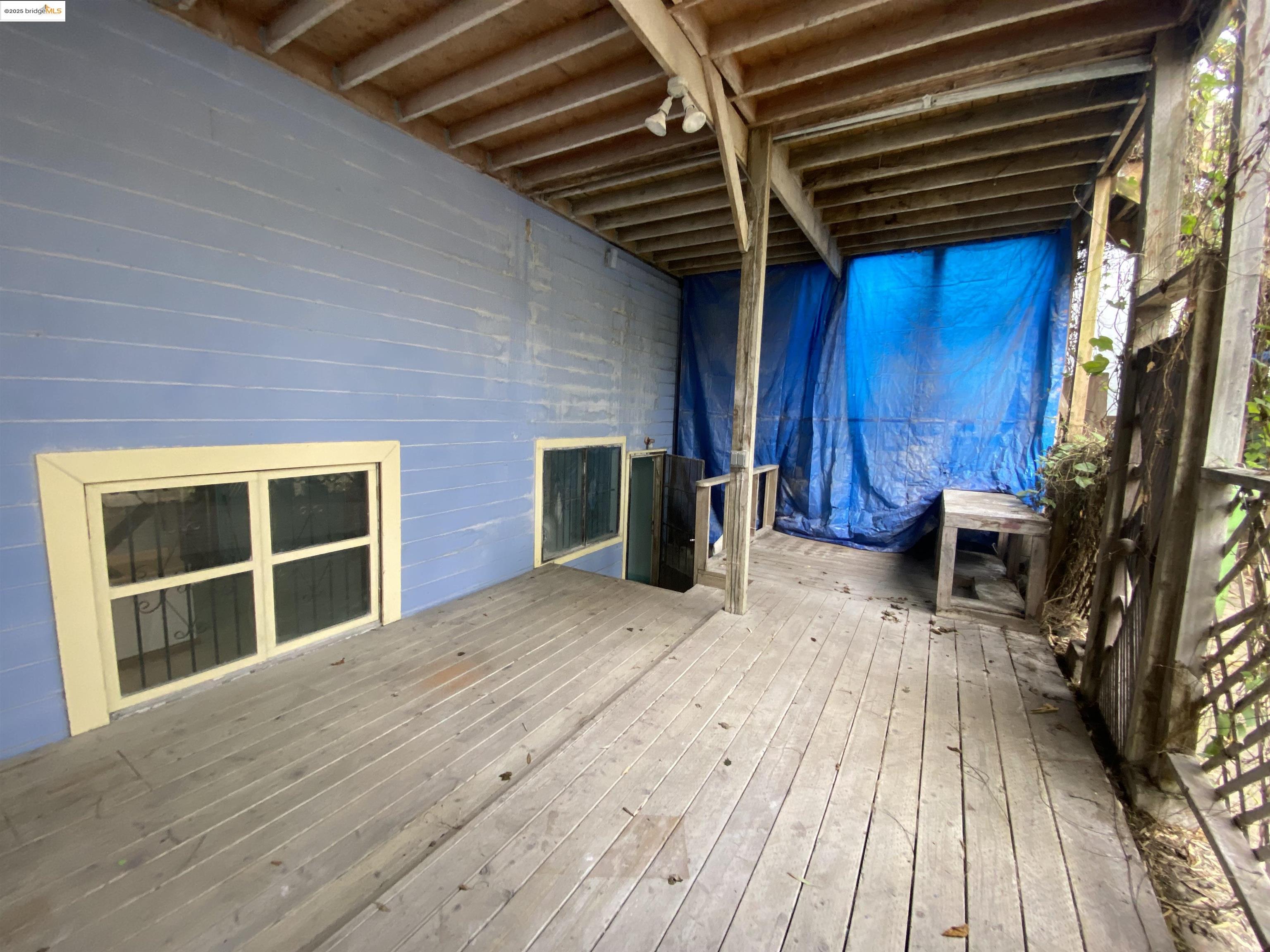 Detail Gallery Image 14 of 25 For 1138 E 12th St., Oakland,  CA 94606 - – Beds | – Baths