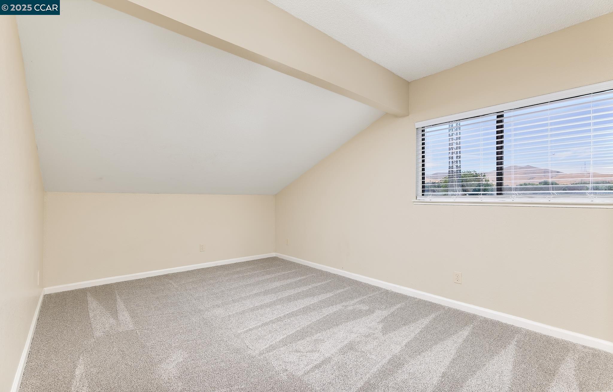 Detail Gallery Image 16 of 24 For 2126 Mendocino Dr, Bay Point,  CA 94565 - 3 Beds | 2/1 Baths