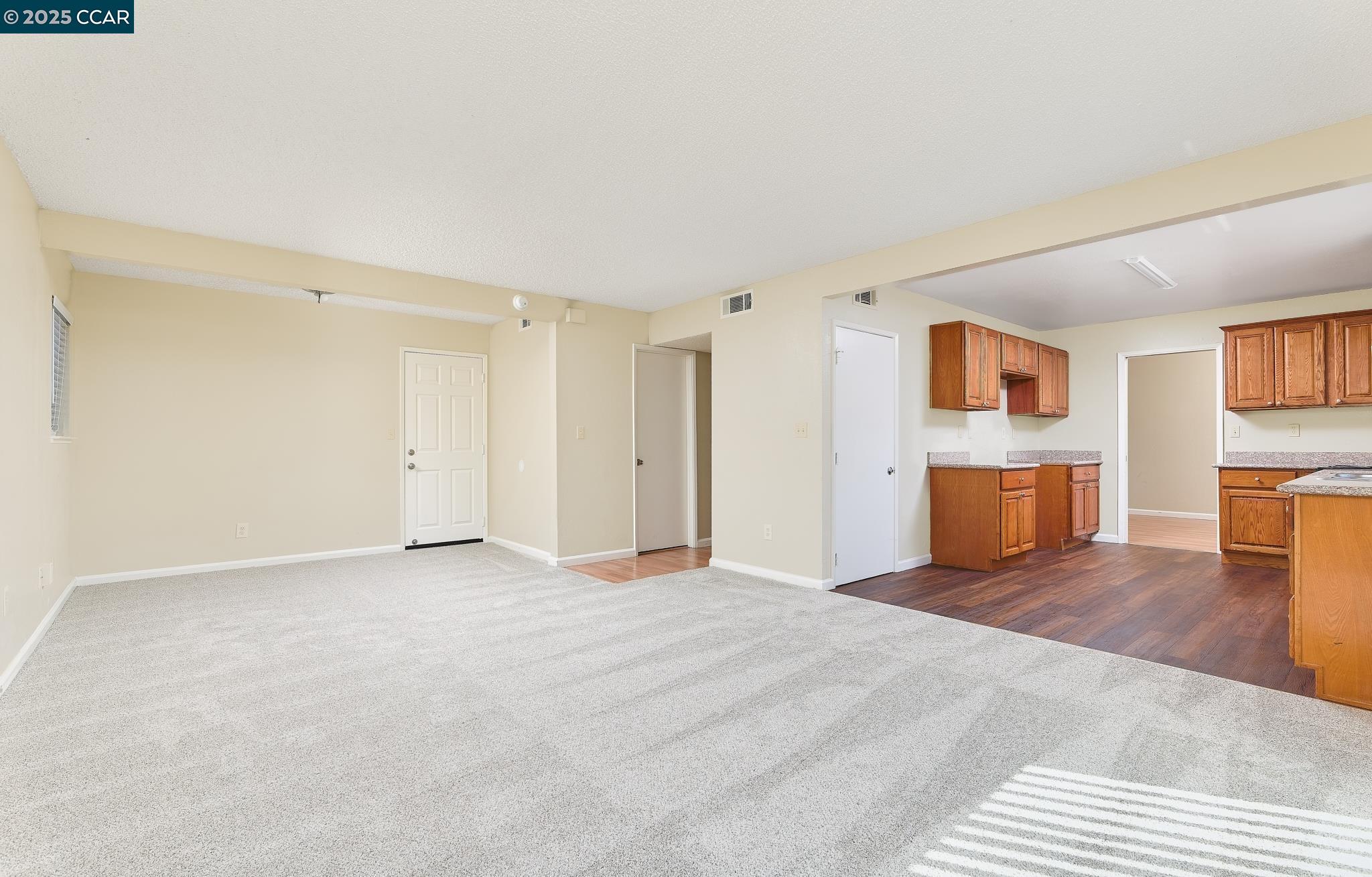 Detail Gallery Image 6 of 24 For 2126 Mendocino Dr, Bay Point,  CA 94565 - 3 Beds | 2/1 Baths