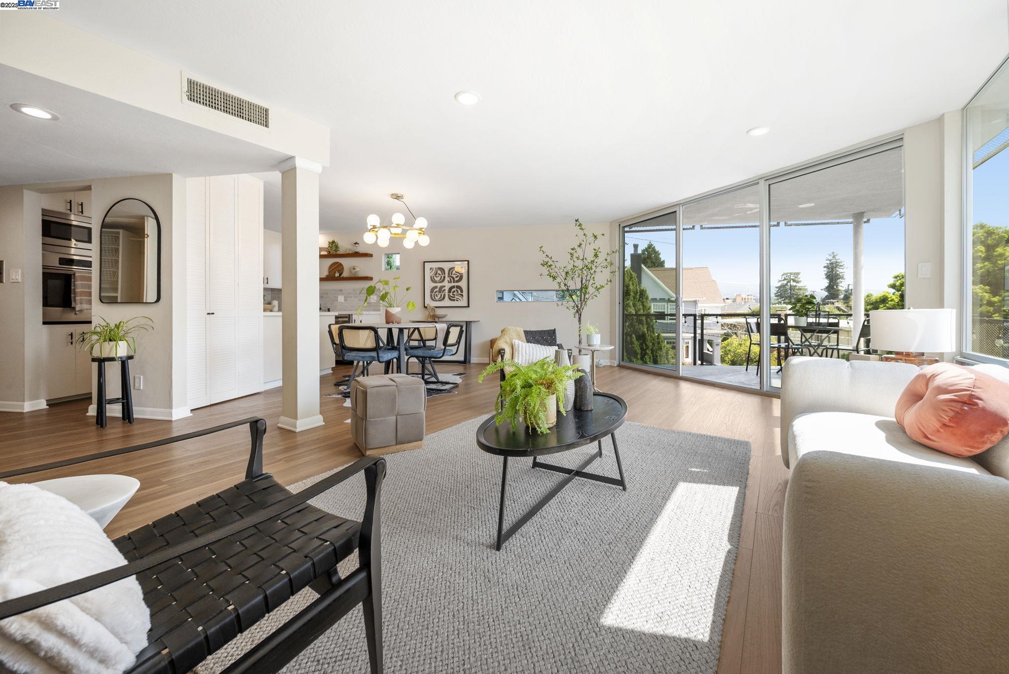 Detail Gallery Image 7 of 60 For 383 Staten Ave #201,  Oakland,  CA 94610 - 3 Beds | 2 Baths