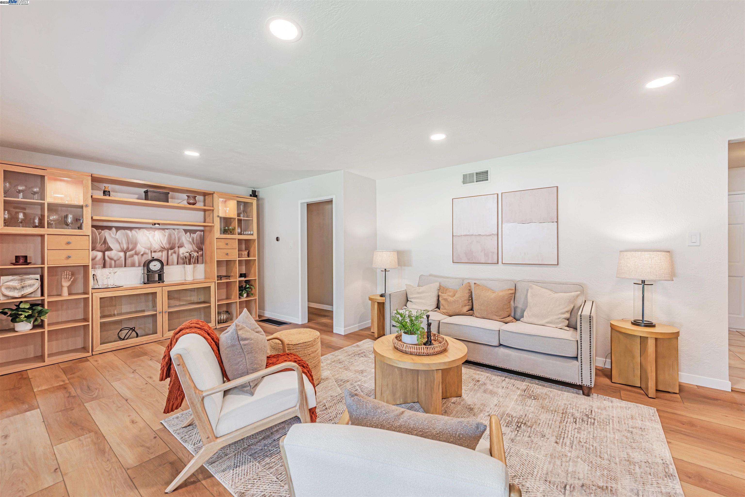 Detail Gallery Image 5 of 51 For 37826 Glenmoor Dr, Fremont,  CA 94536 - 4 Beds | 2 Baths