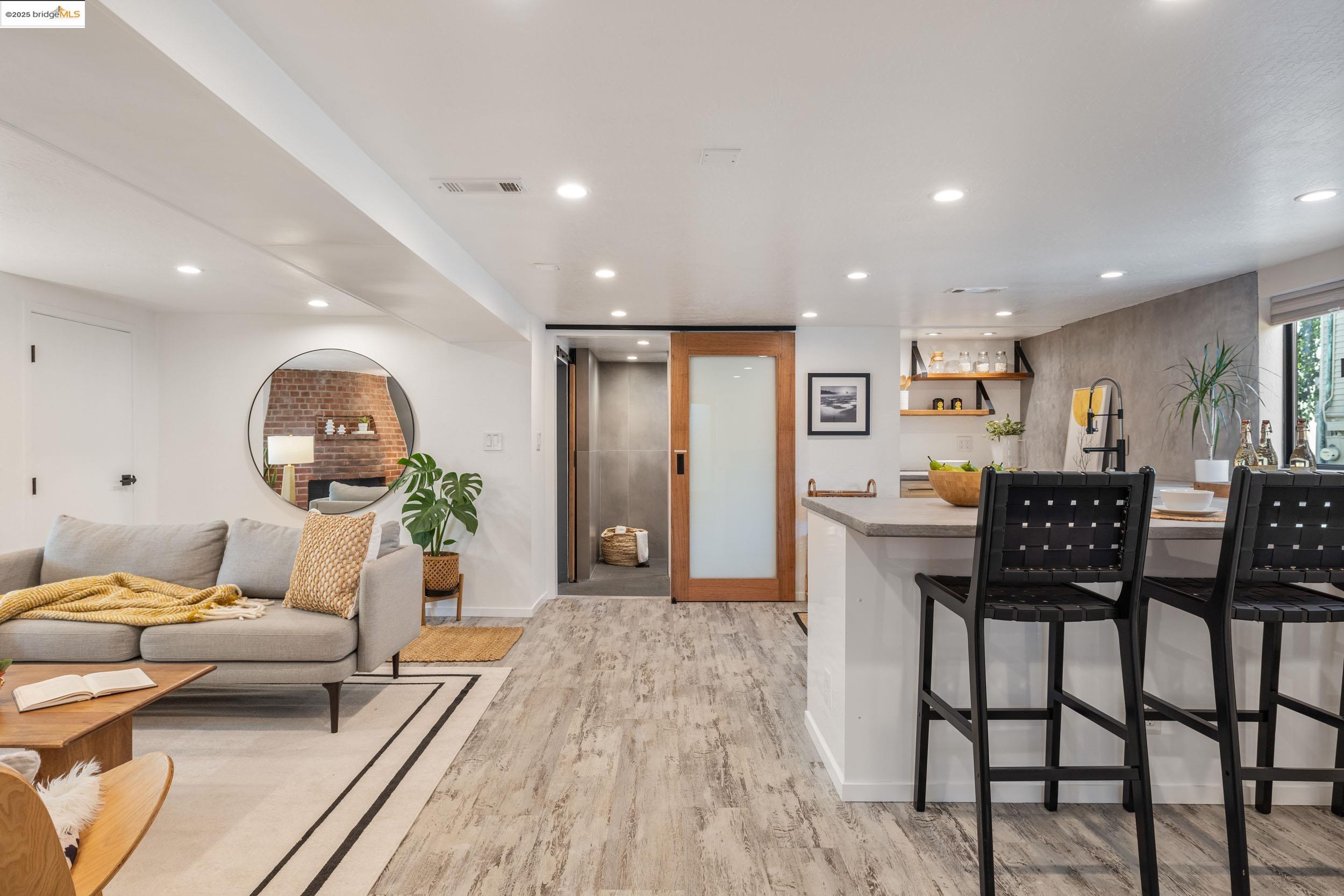 Detail Gallery Image 22 of 52 For 5239 Boyd Ave, Oakland,  CA 94618 - 3 Beds | 3 Baths