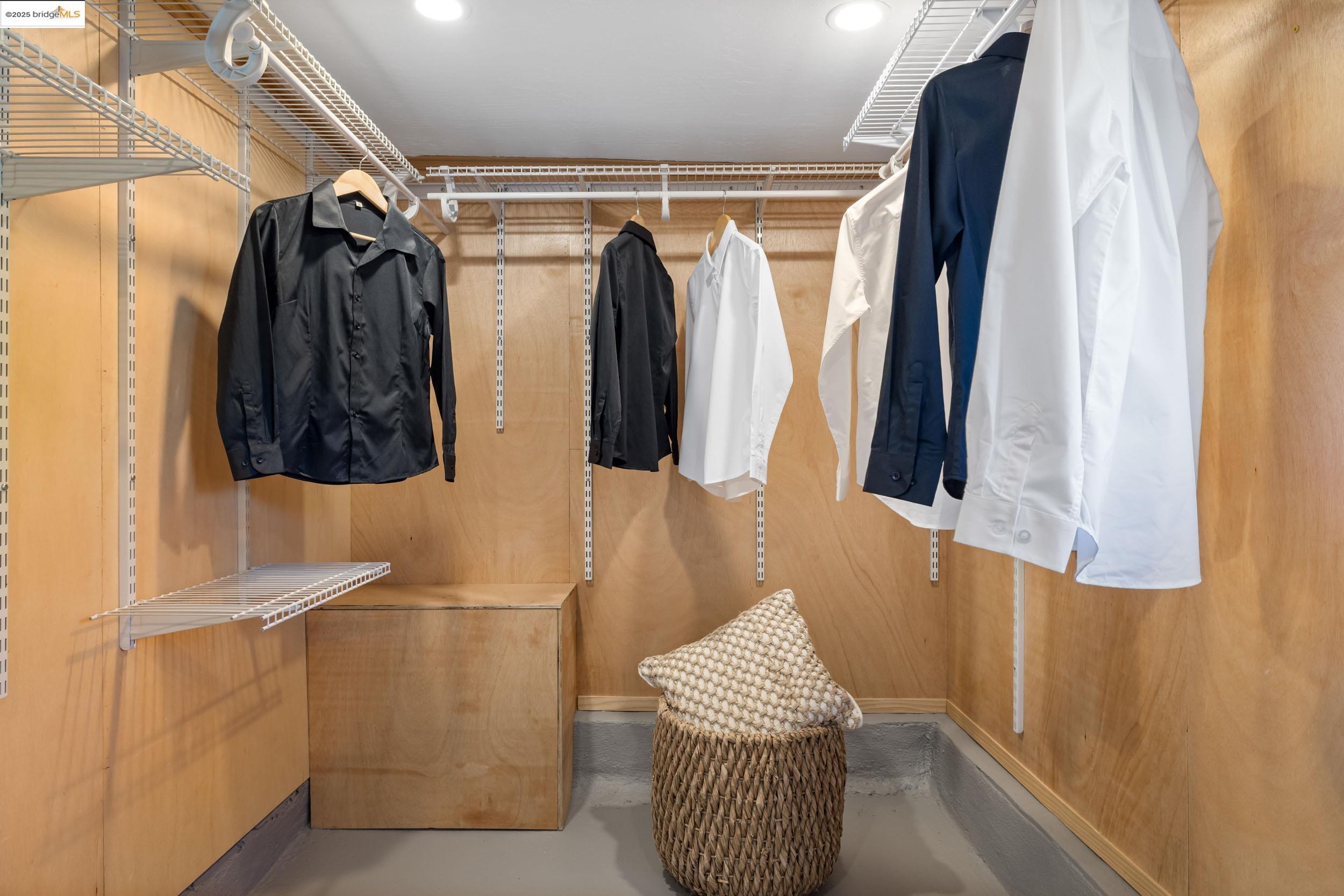 Detail Gallery Image 29 of 52 For 5239 Boyd Ave, Oakland,  CA 94618 - 3 Beds | 3 Baths