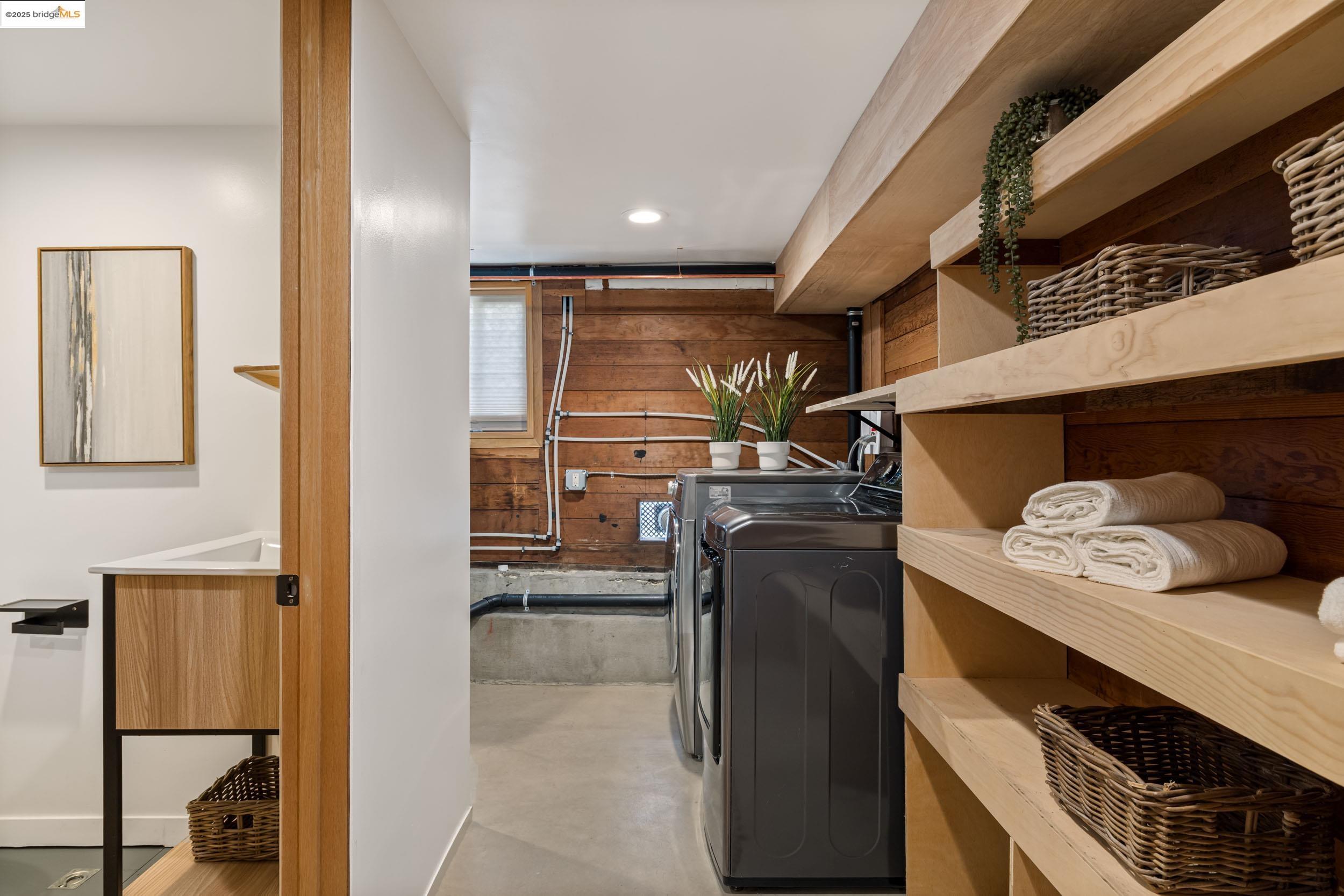 Detail Gallery Image 33 of 52 For 5239 Boyd Ave, Oakland,  CA 94618 - 3 Beds | 3 Baths