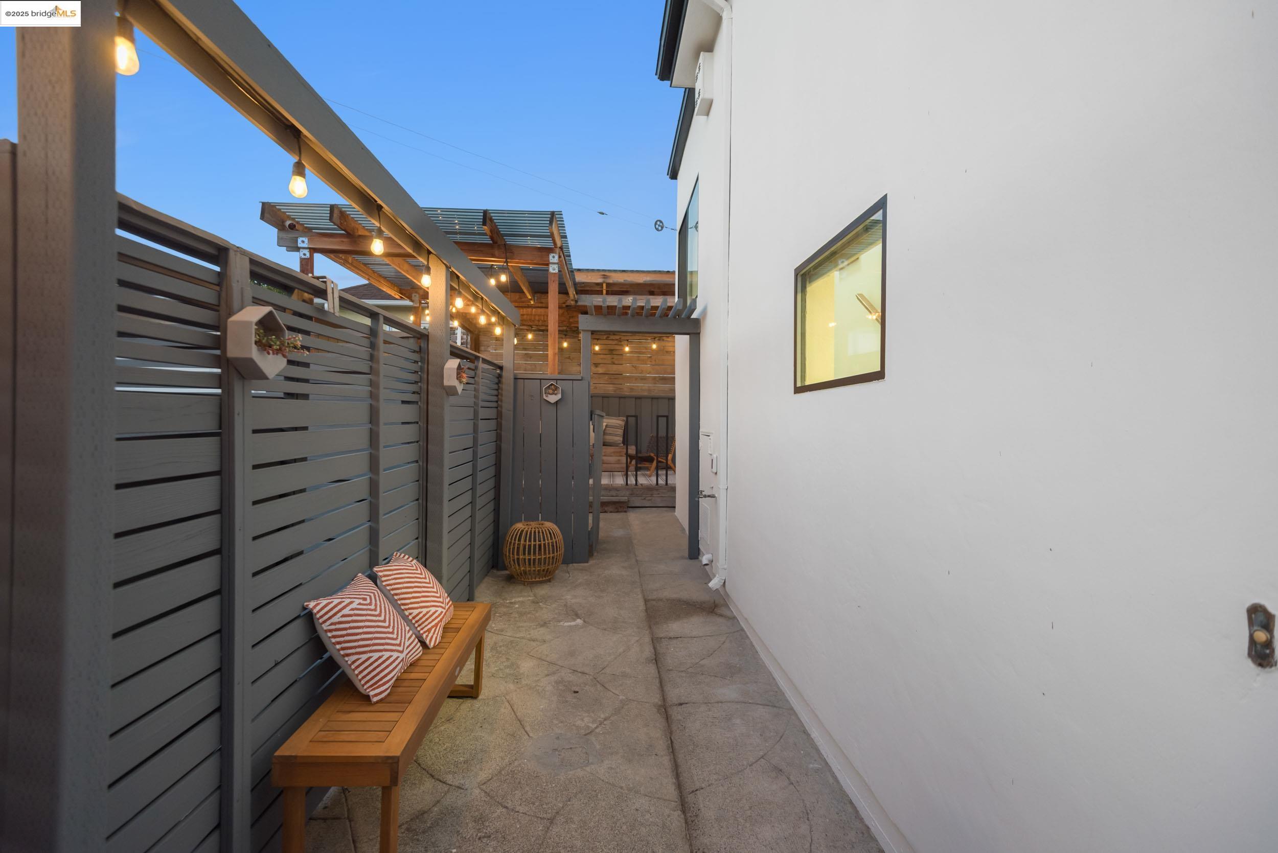 Detail Gallery Image 40 of 52 For 5239 Boyd Ave, Oakland,  CA 94618 - 3 Beds | 3 Baths
