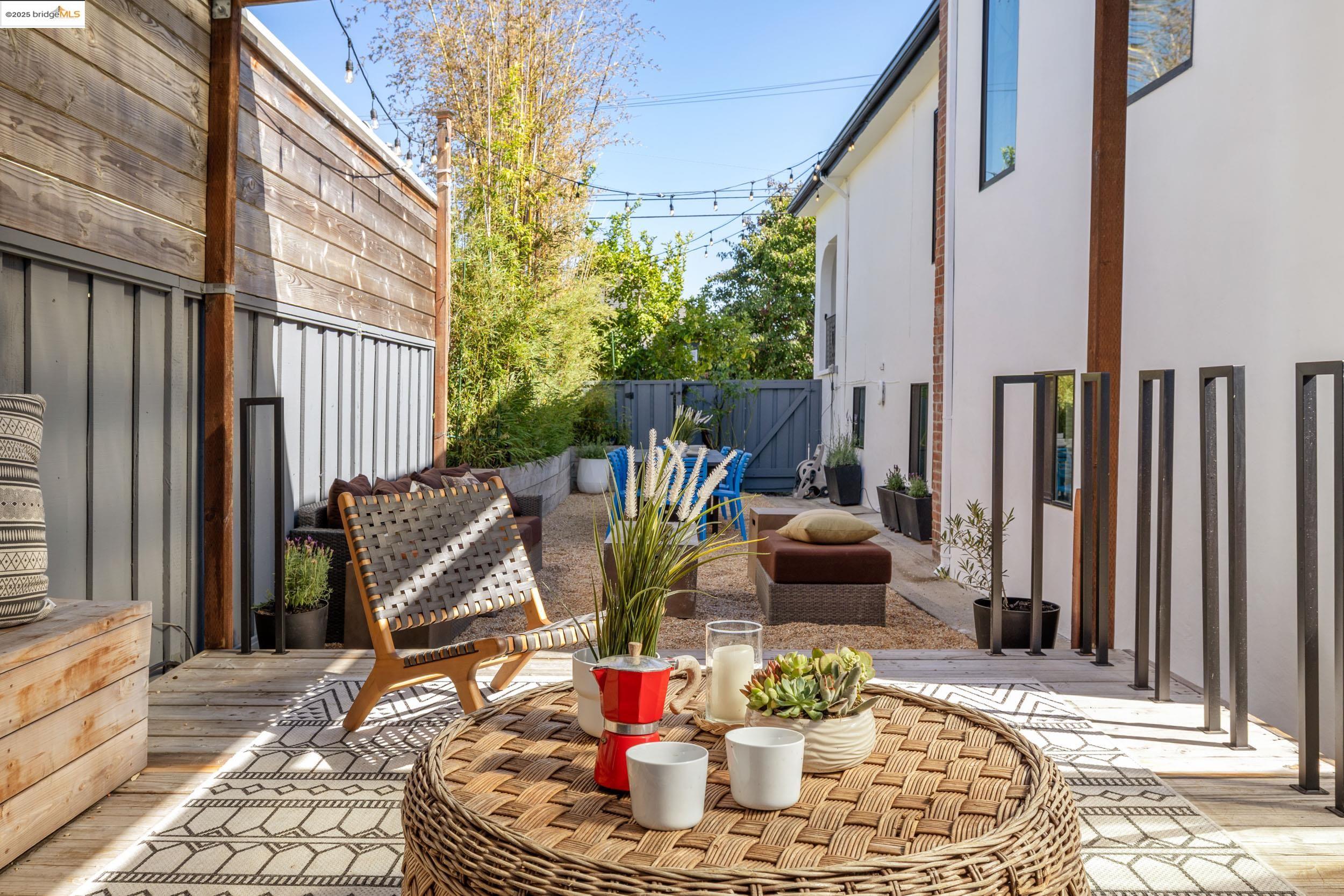 Detail Gallery Image 43 of 52 For 5239 Boyd Ave, Oakland,  CA 94618 - 3 Beds | 3 Baths