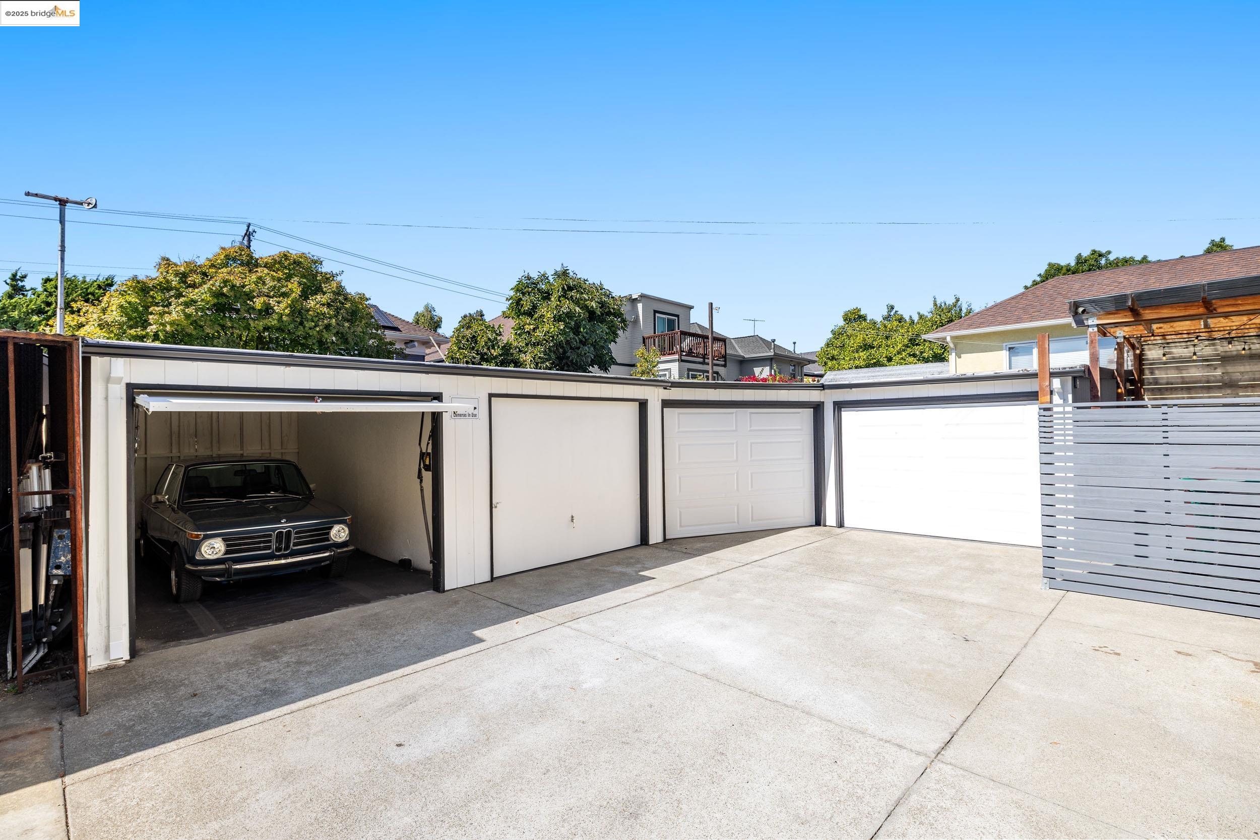 Detail Gallery Image 48 of 52 For 5239 Boyd Ave, Oakland,  CA 94618 - 3 Beds | 3 Baths
