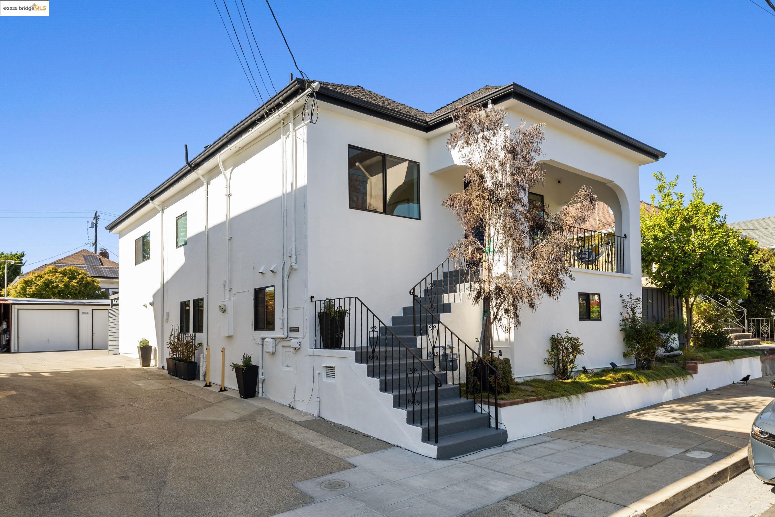 Detail Gallery Image 52 of 52 For 5239 Boyd Ave, Oakland,  CA 94618 - 3 Beds | 3 Baths