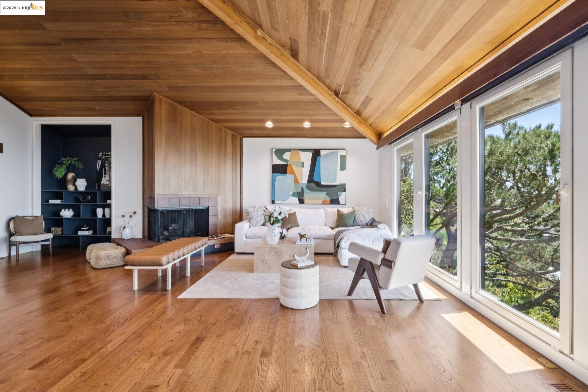Detail Gallery Image 25 of 60 For 1344 Summit Rd, Berkeley,  CA 94708 - 4 Beds | 3 Baths