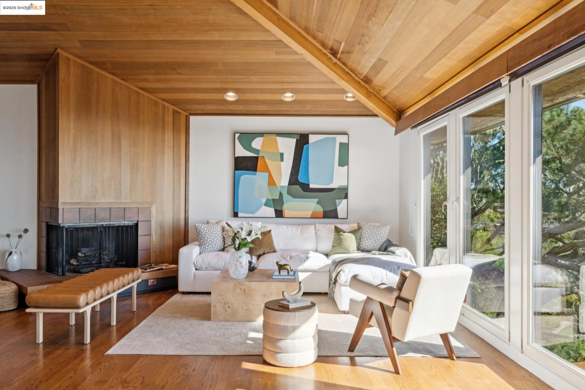 Detail Gallery Image 26 of 60 For 1344 Summit Rd, Berkeley,  CA 94708 - 4 Beds | 3 Baths
