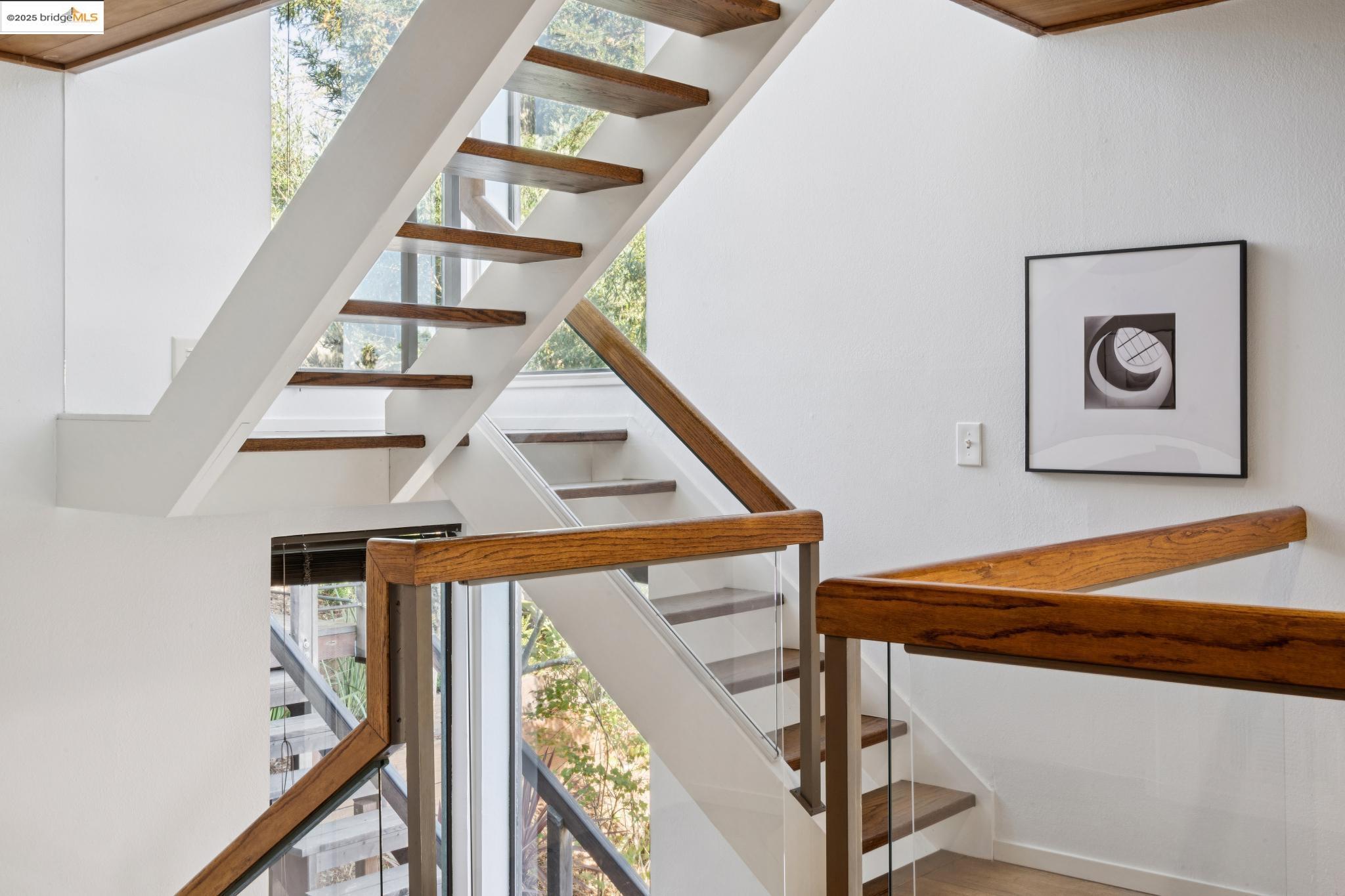 Detail Gallery Image 36 of 60 For 1344 Summit Rd, Berkeley,  CA 94708 - 4 Beds | 3 Baths