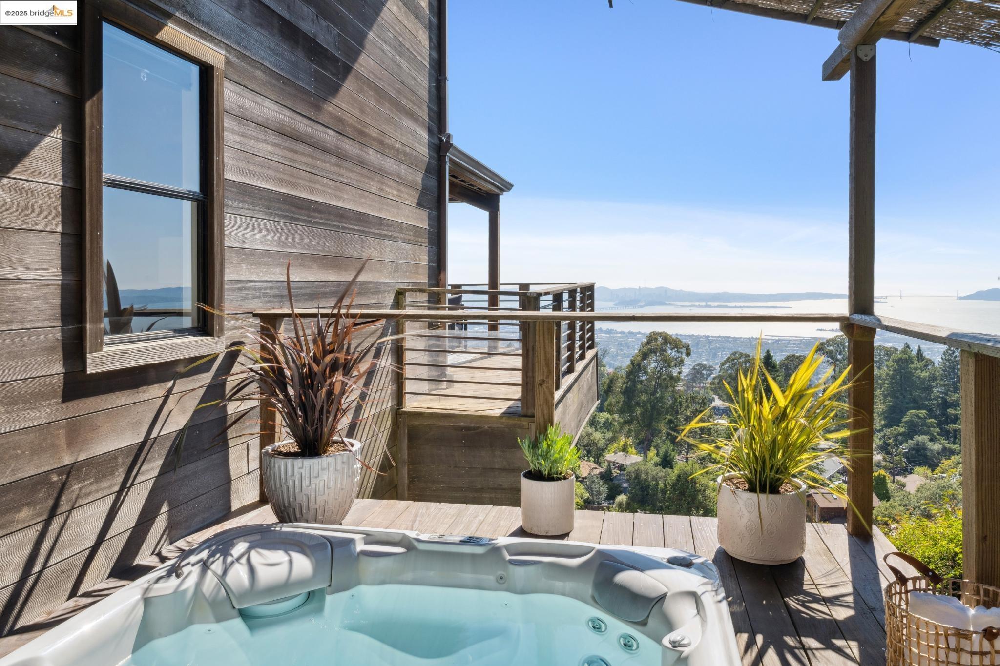 Detail Gallery Image 45 of 60 For 1344 Summit Rd, Berkeley,  CA 94708 - 4 Beds | 3 Baths