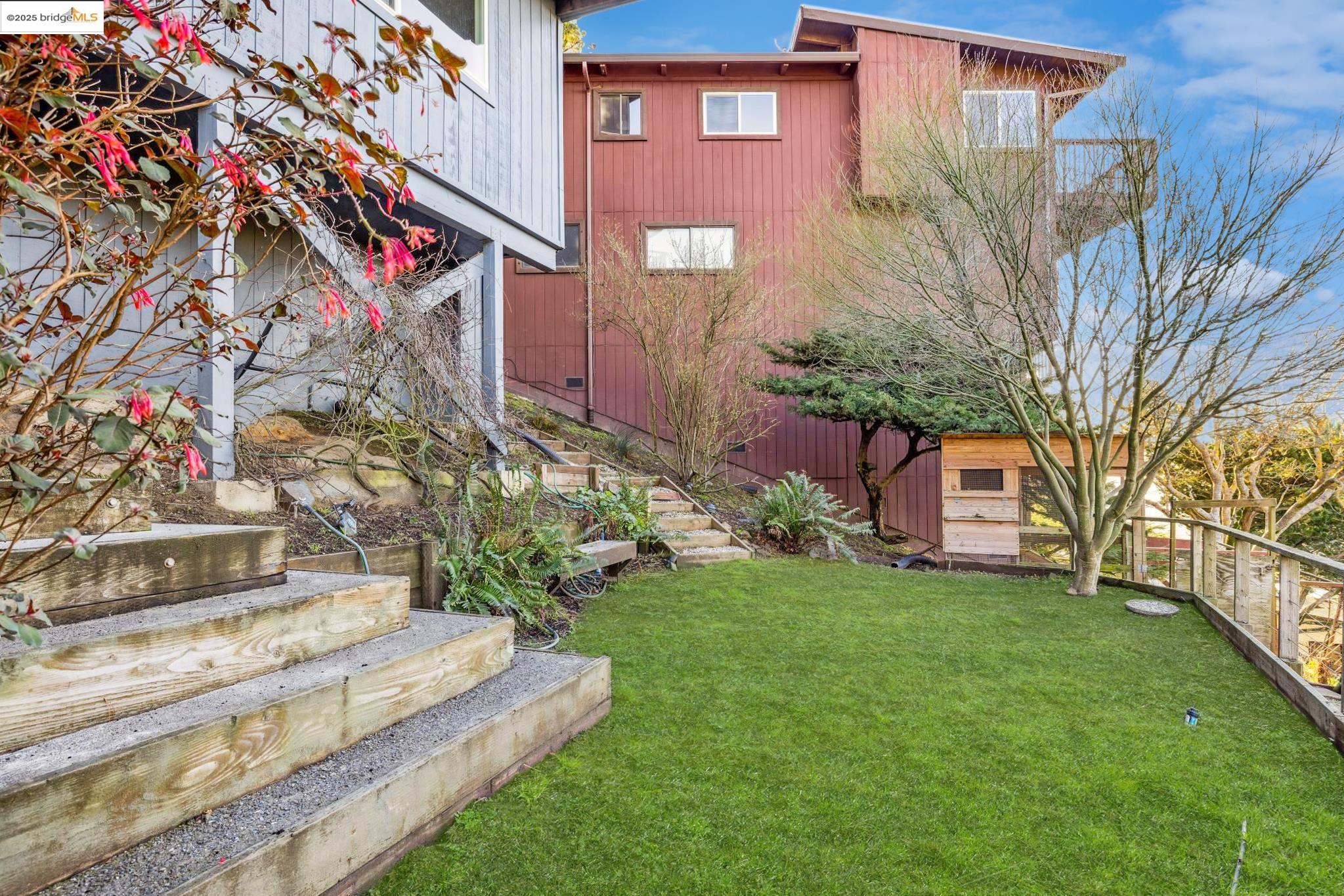 Detail Gallery Image 53 of 60 For 58 Villanova Dr, Oakland,  CA 94611 - 4 Beds | 3/1 Baths