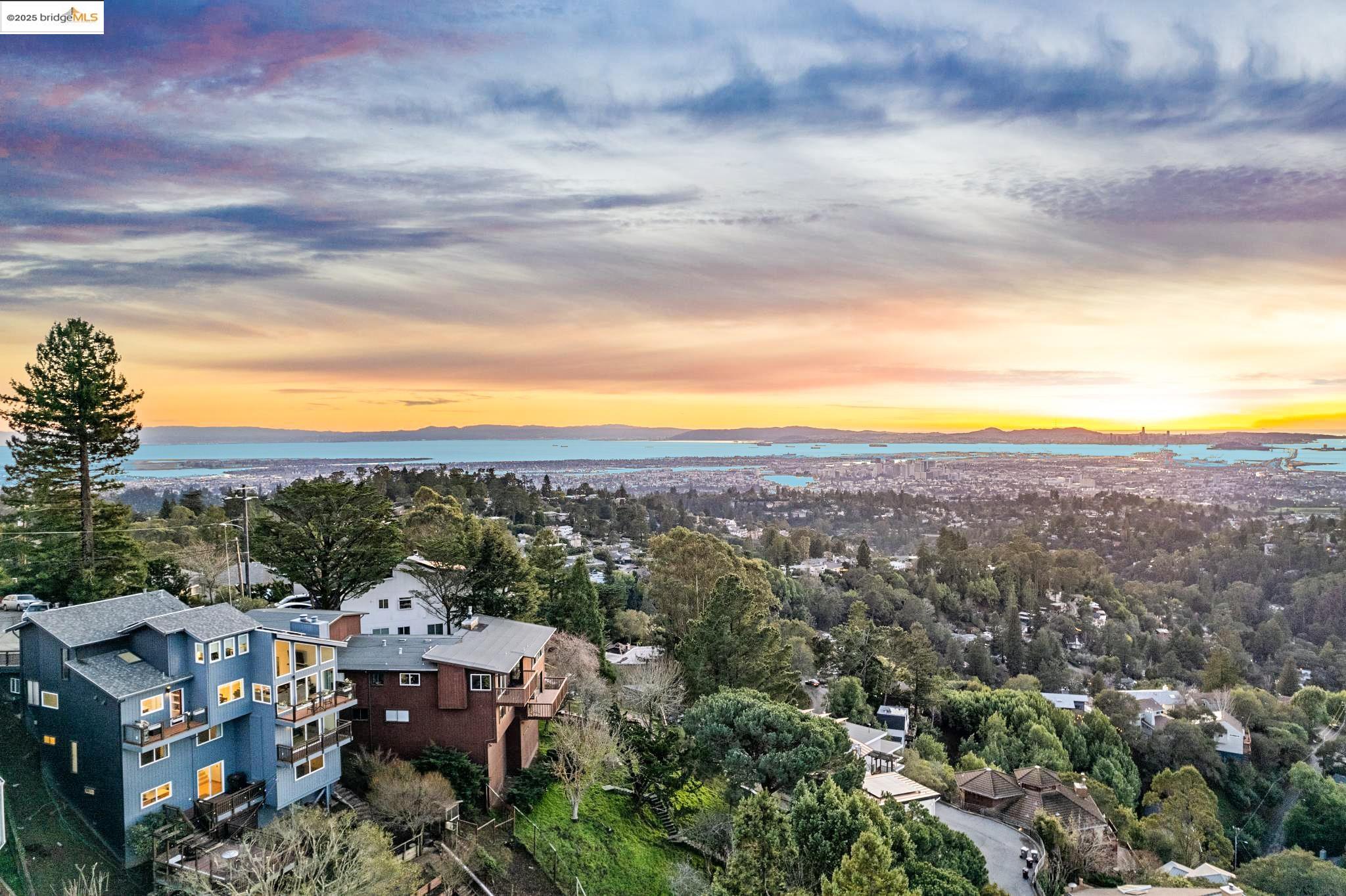 Detail Gallery Image 58 of 60 For 58 Villanova Dr, Oakland,  CA 94611 - 4 Beds | 3/1 Baths