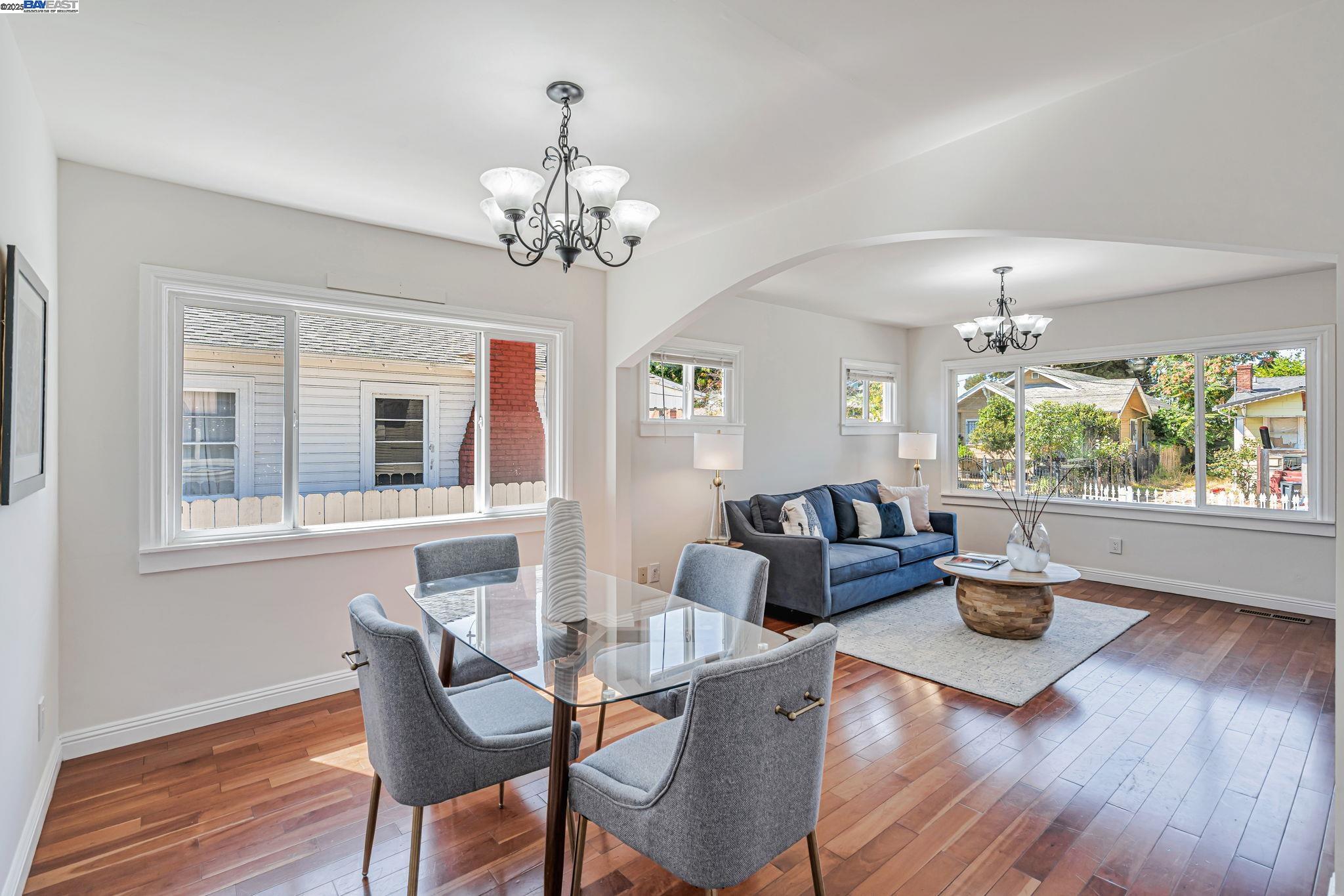 Detail Gallery Image 13 of 41 For 1648 87th Ave, Oakland,  CA 94621 - 2 Beds | 1/1 Baths