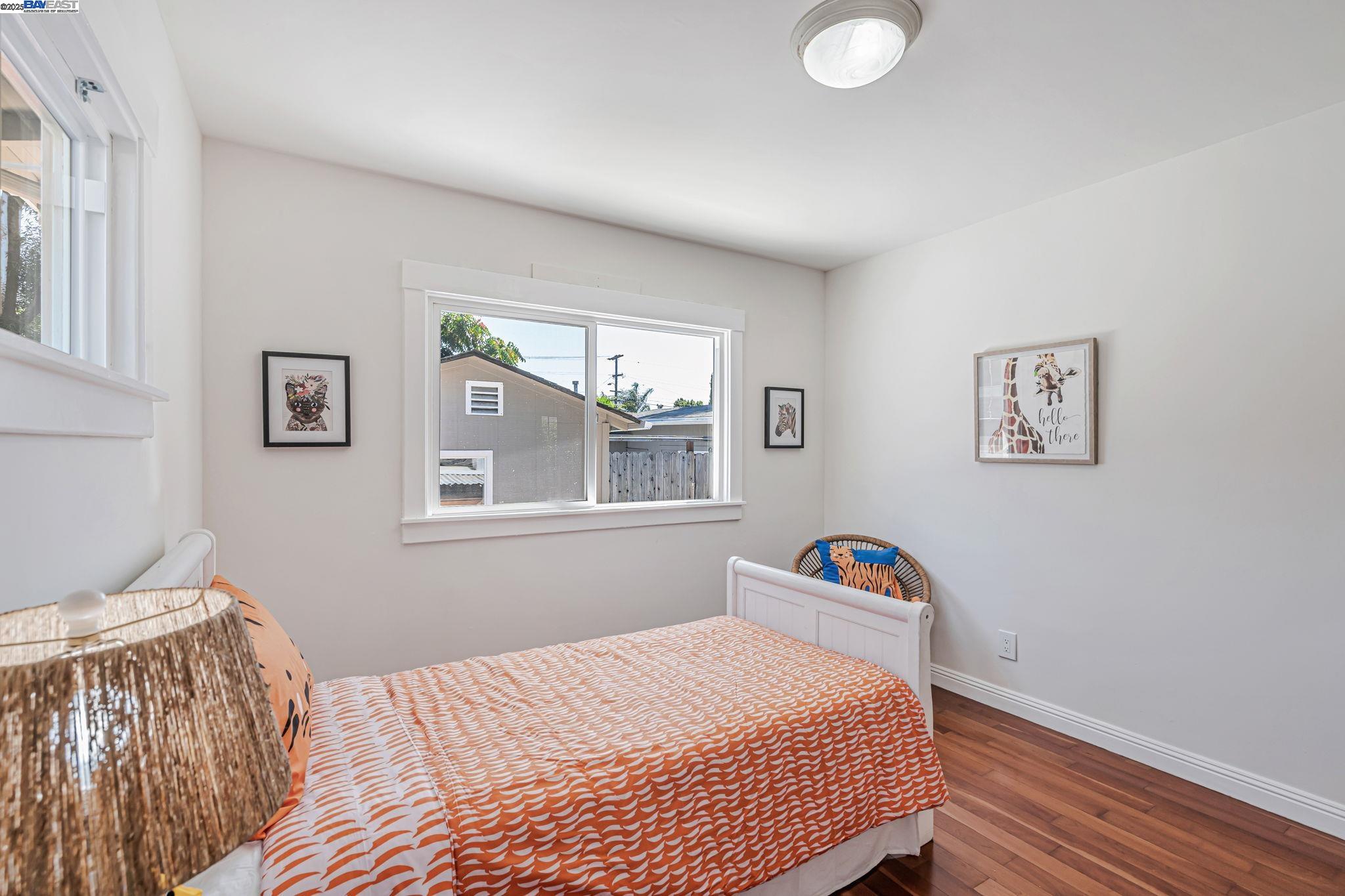 Detail Gallery Image 27 of 41 For 1648 87th Ave, Oakland,  CA 94621 - 2 Beds | 1/1 Baths