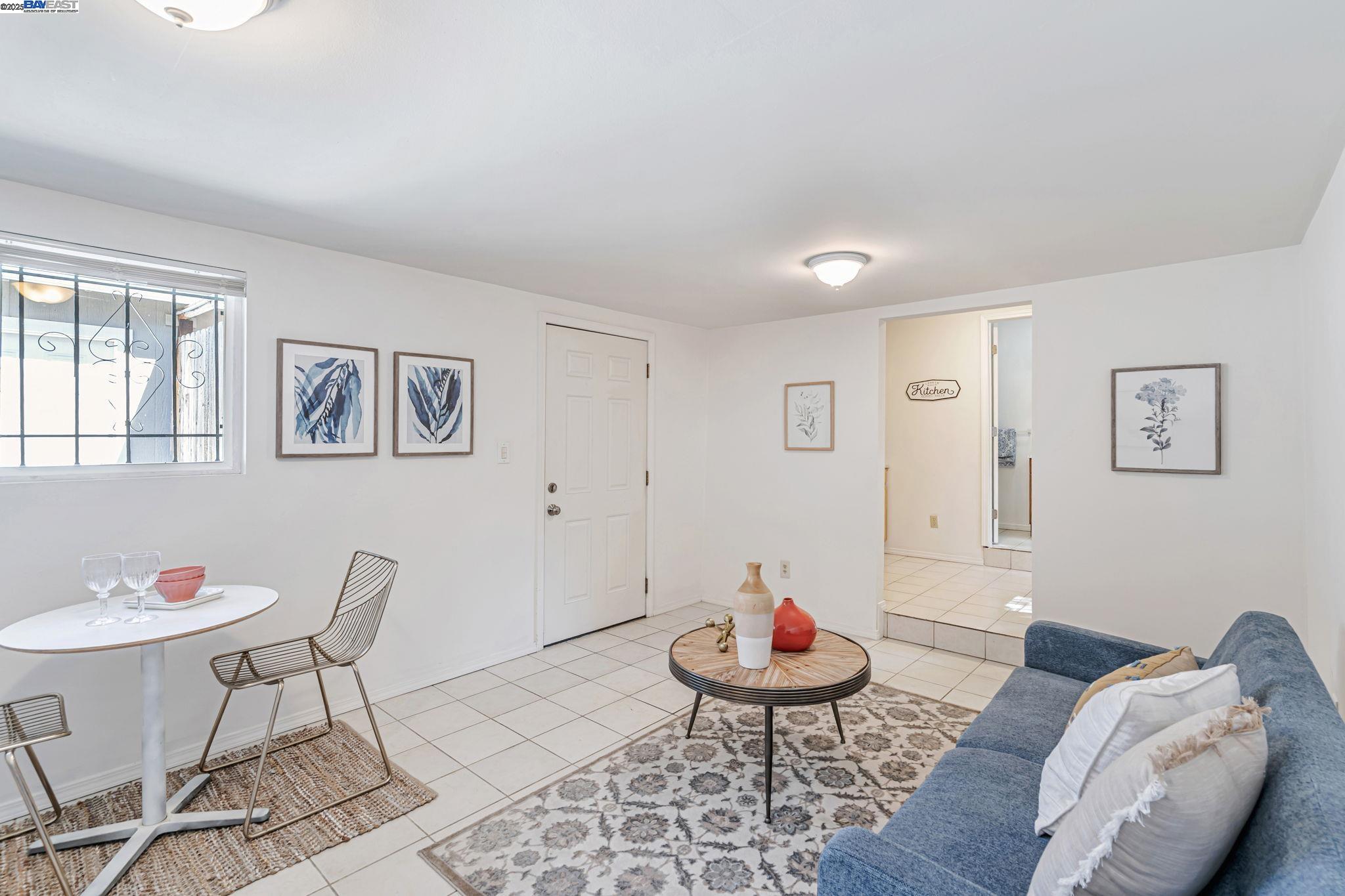 Detail Gallery Image 36 of 41 For 1648 87th Ave, Oakland,  CA 94621 - 2 Beds | 1/1 Baths