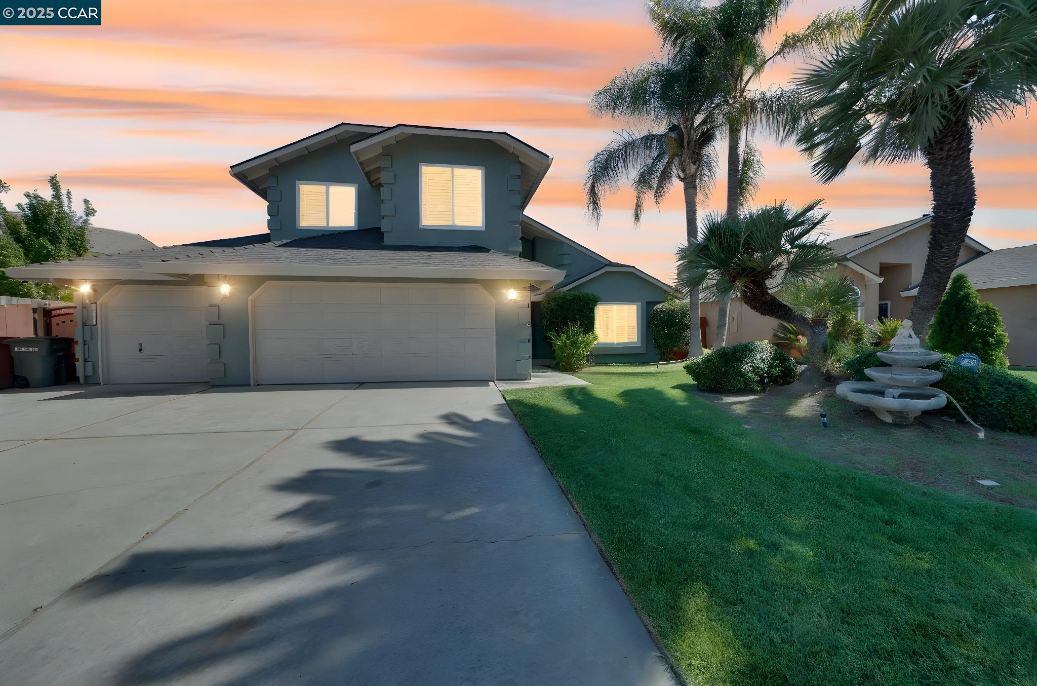 Detail Gallery Image 1 of 47 For 1210 Snow Ridge Ct, Modesto,  CA 95351 - 5 Beds | 3 Baths