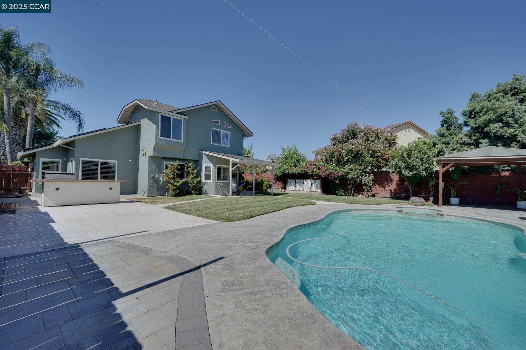 Detail Gallery Image 18 of 47 For 1210 Snow Ridge Ct, Modesto,  CA 95351 - 5 Beds | 3 Baths