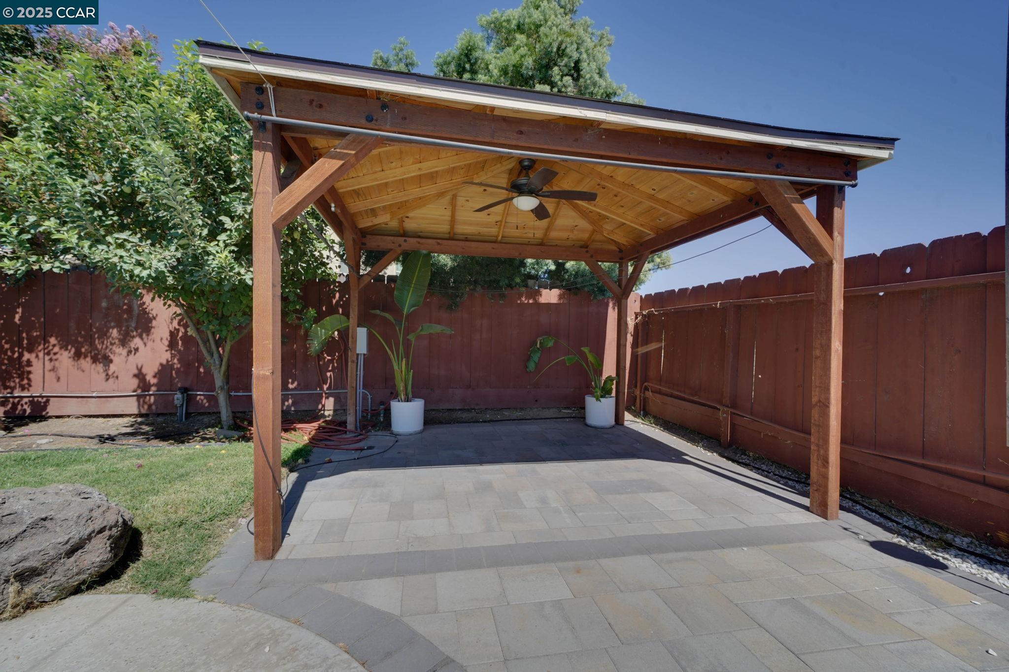 Detail Gallery Image 21 of 47 For 1210 Snow Ridge Ct, Modesto,  CA 95351 - 5 Beds | 3 Baths