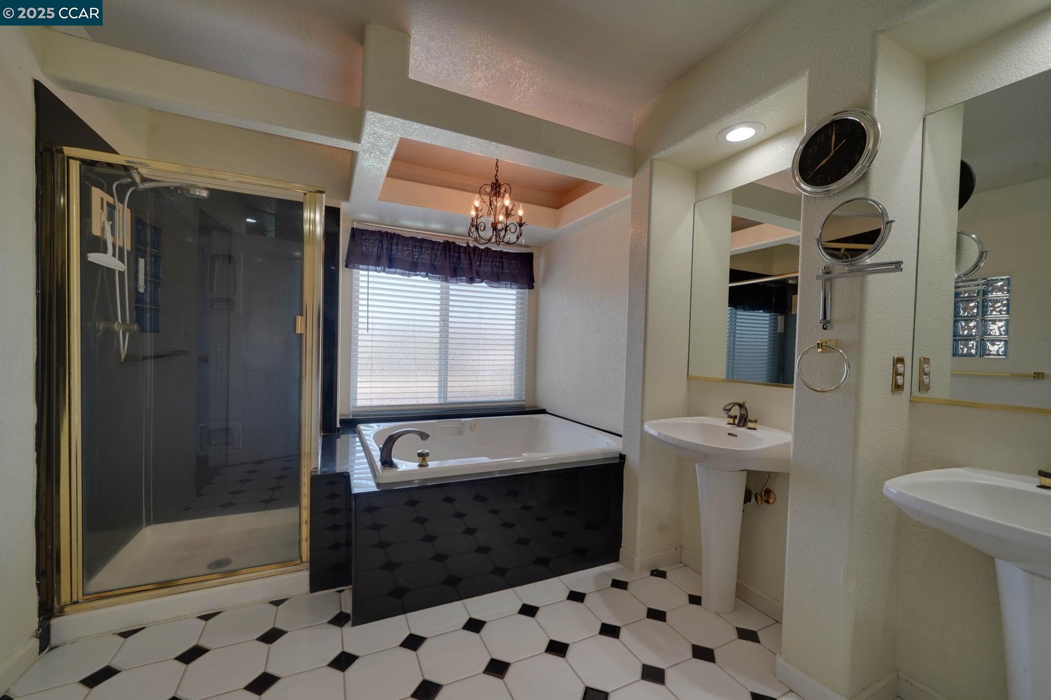 Detail Gallery Image 28 of 47 For 1210 Snow Ridge Ct, Modesto,  CA 95351 - 5 Beds | 3 Baths