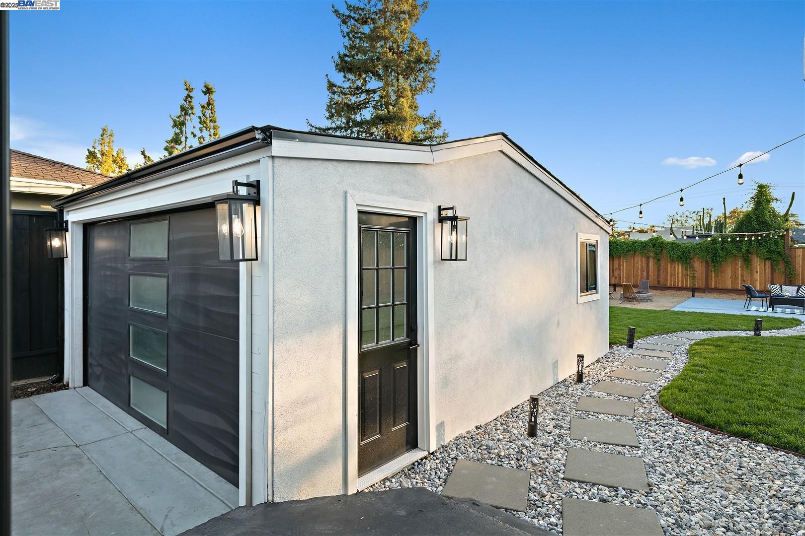 Detail Gallery Image 28 of 57 For 861 N 5th St, San Jose,  CA 95112 - 3 Beds | 2 Baths