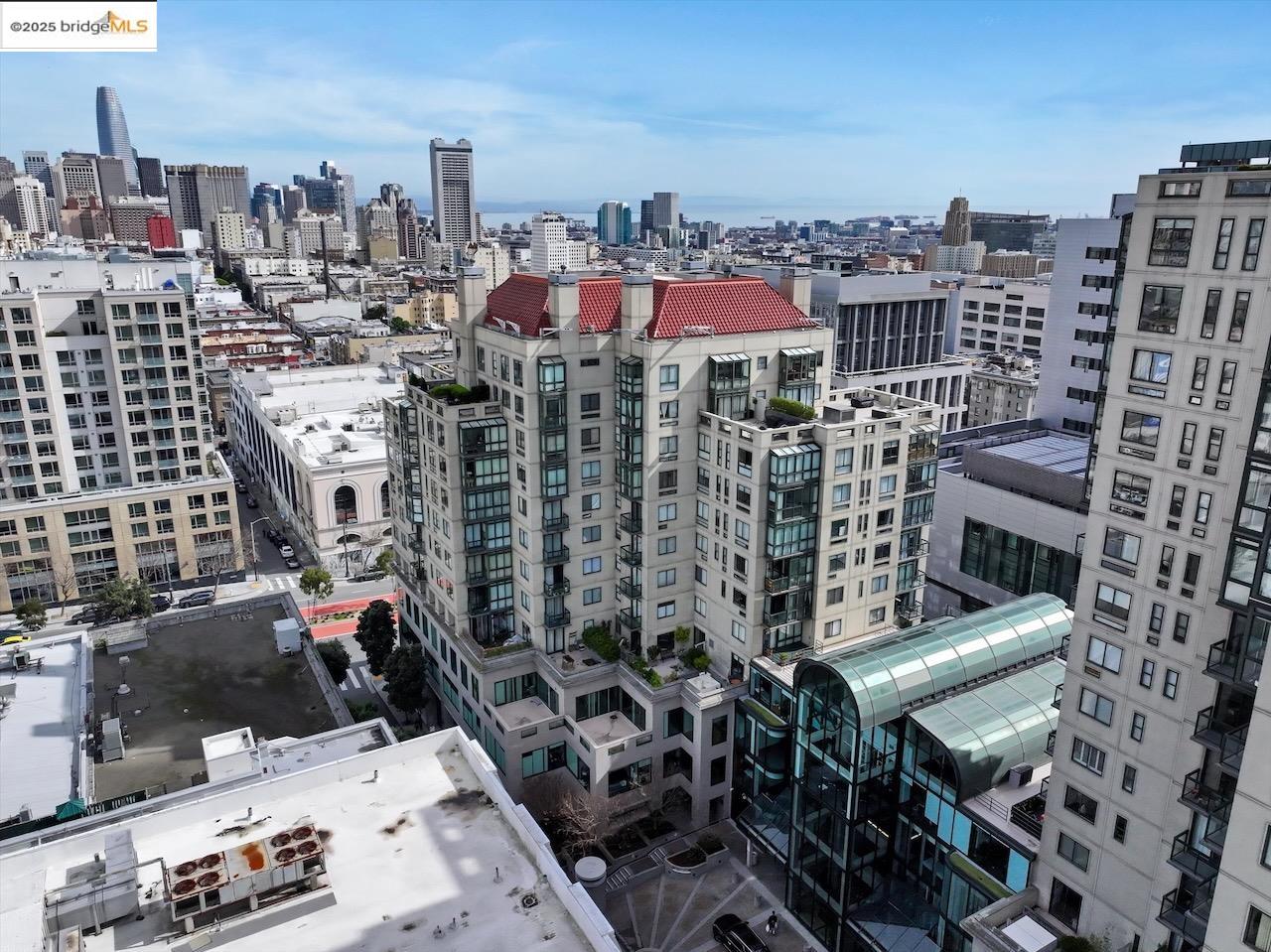 Detail Gallery Image 29 of 36 For 1 Daniel Burnham Ct #101,  San Francisco,  CA 94109 - 1 Beds | 1 Baths