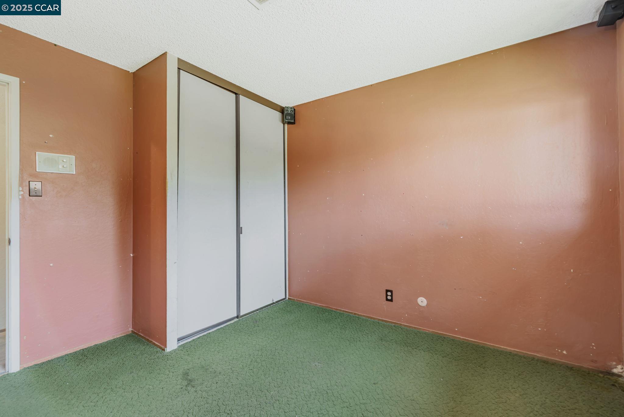 Detail Gallery Image 27 of 40 For 1201 Illinois Ct, Concord,  CA 94521 - 6 Beds | 3 Baths