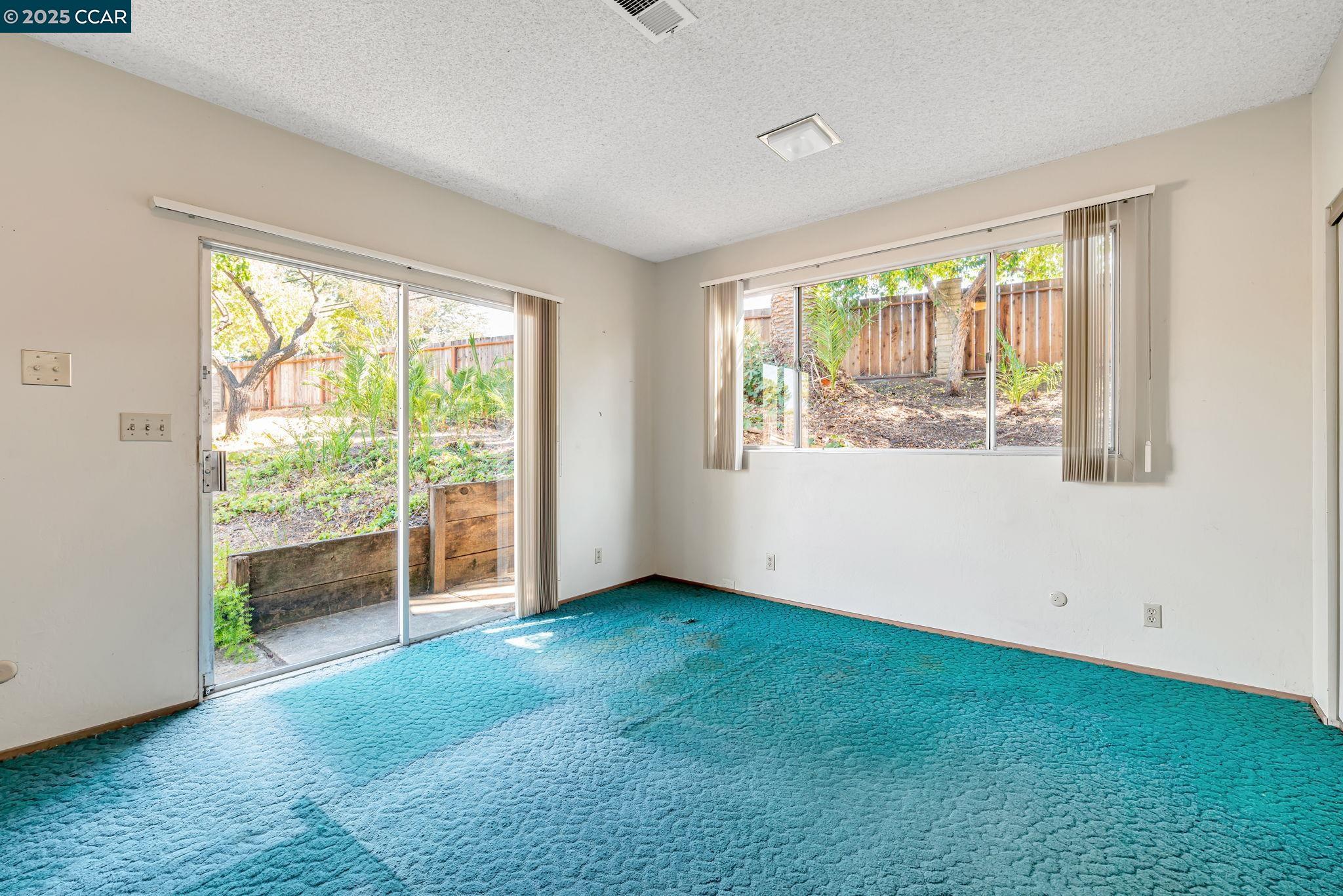 Detail Gallery Image 34 of 40 For 1201 Illinois Ct, Concord,  CA 94521 - 6 Beds | 3 Baths