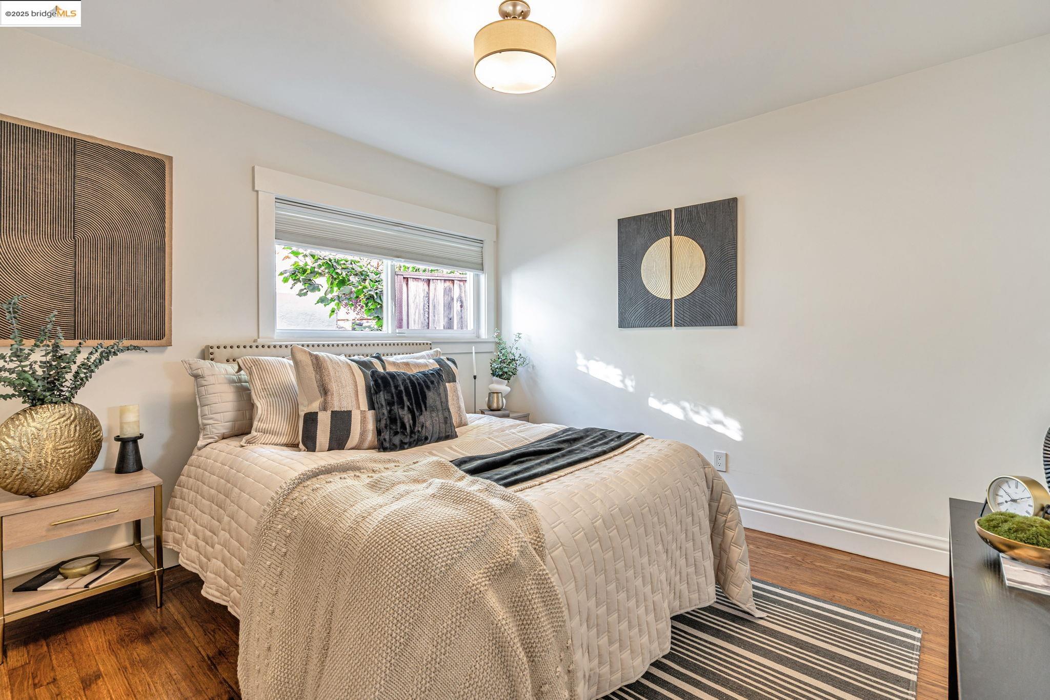 Detail Gallery Image 25 of 37 For 1920 5th Ave, Oakland,  CA 94606 - 3 Beds | 2 Baths