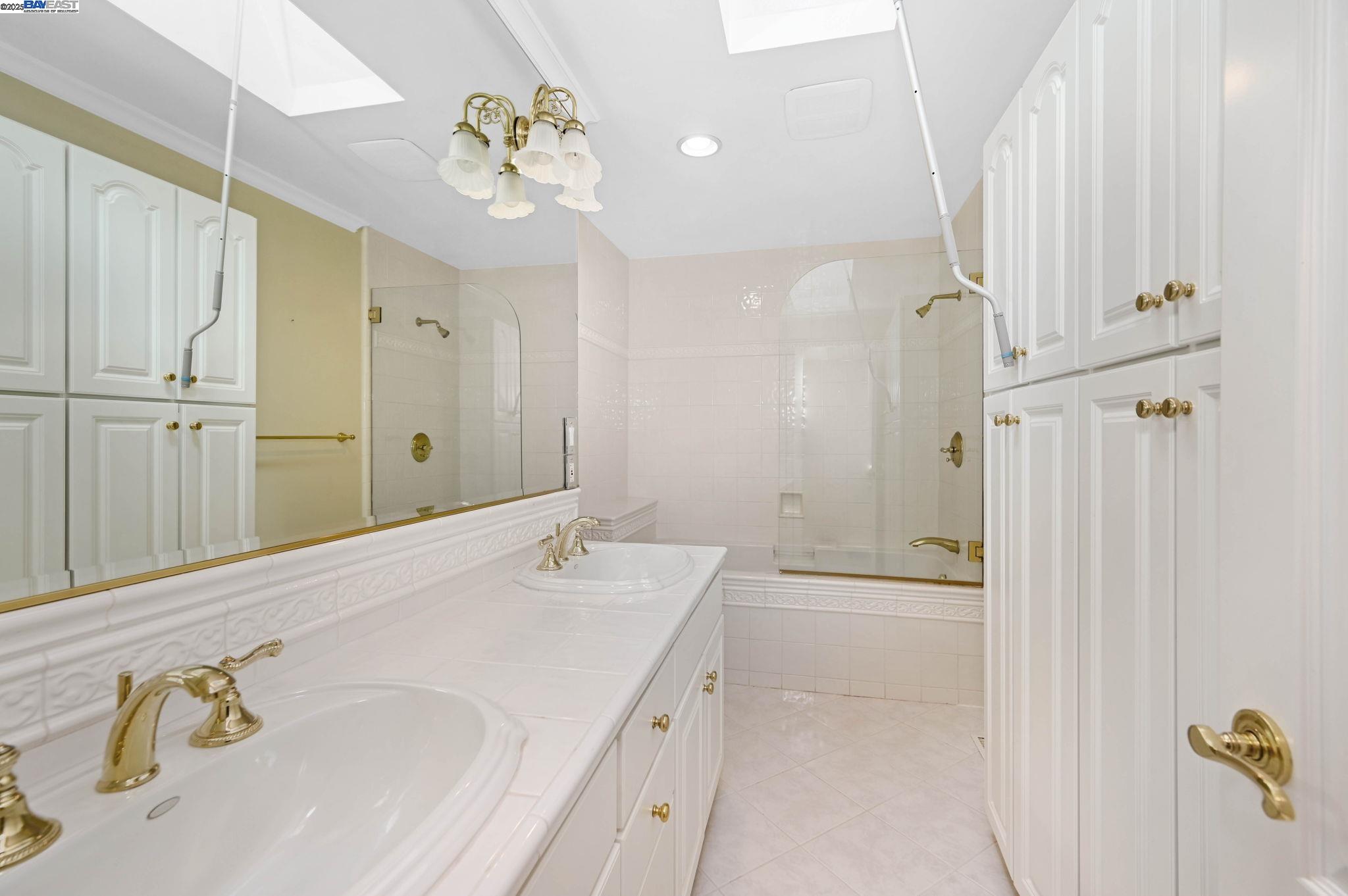 Detail Gallery Image 15 of 15 For 17 Dogwood Ct, Walnut Creek,  CA 94598 - 4 Beds | 2/1 Baths